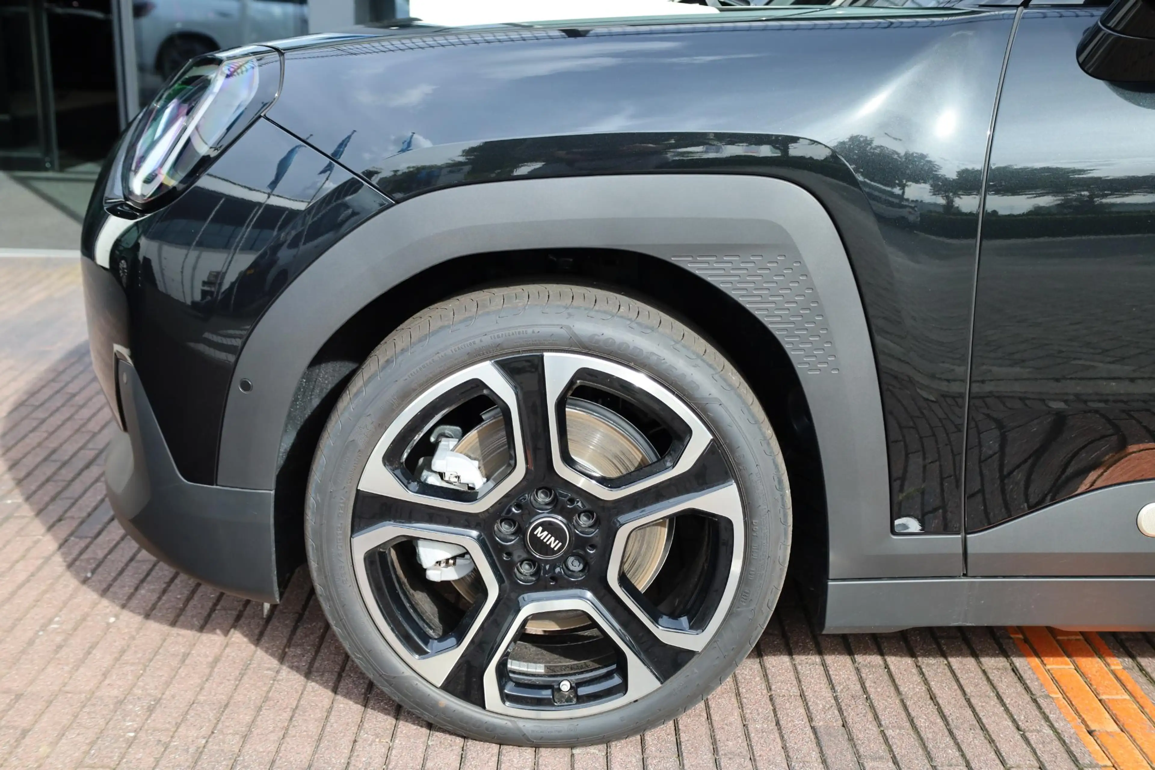 MINI Aceman SE Favoured Trim | Pakket M — photo 4