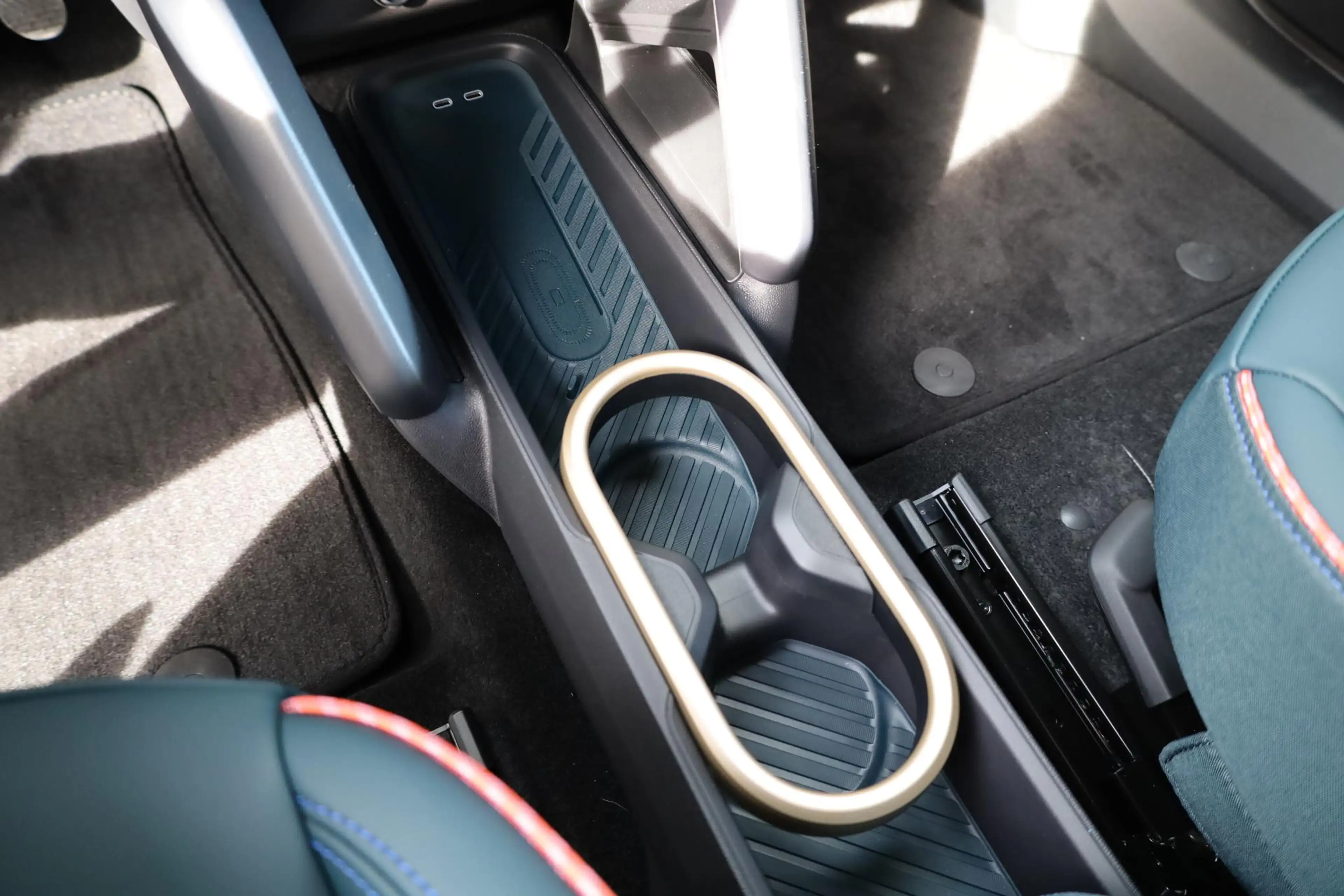 MINI Aceman SE Favoured Trim | Pakket M — photo 15