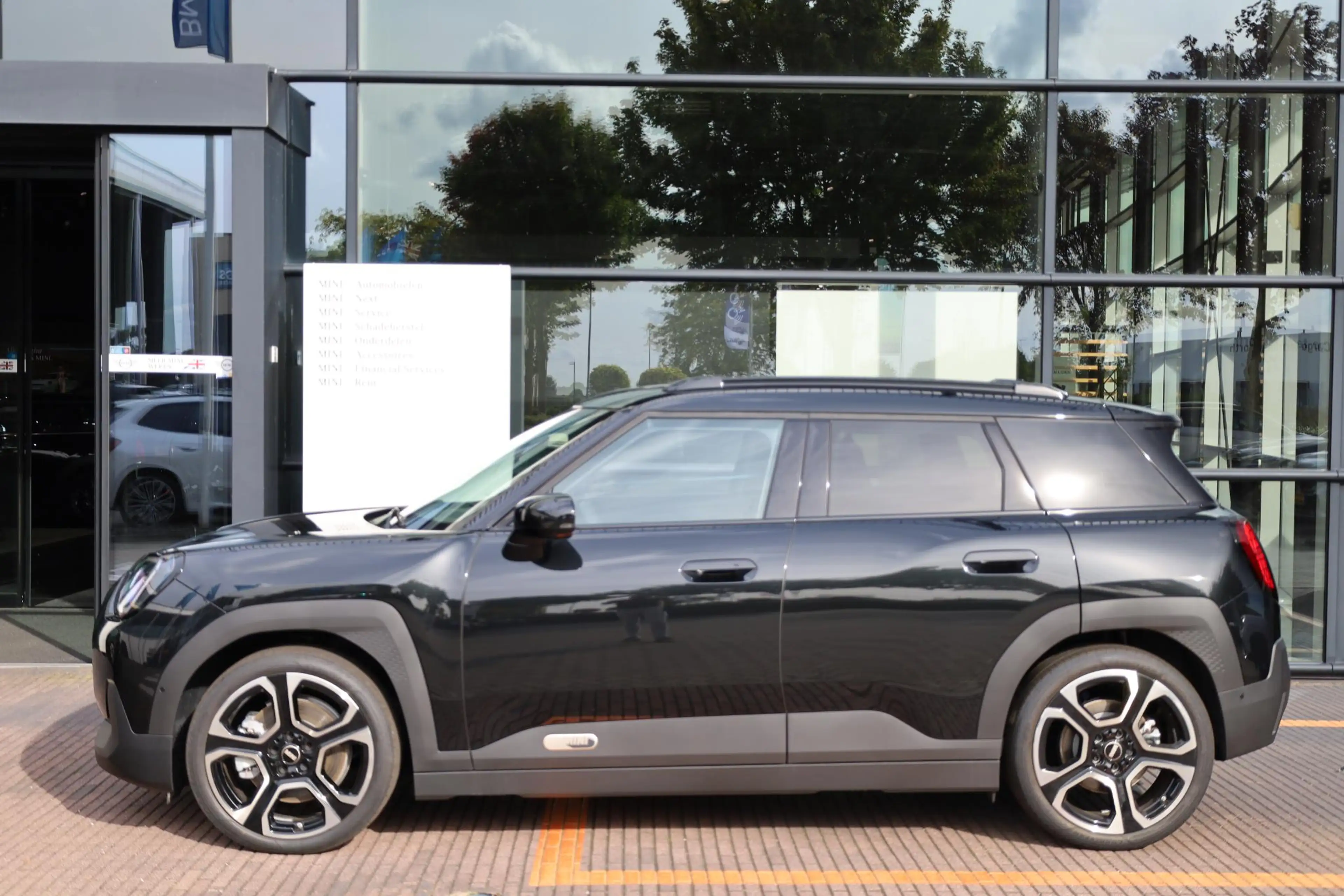 MINI Aceman SE Favoured Trim | Pakket M — photo 3