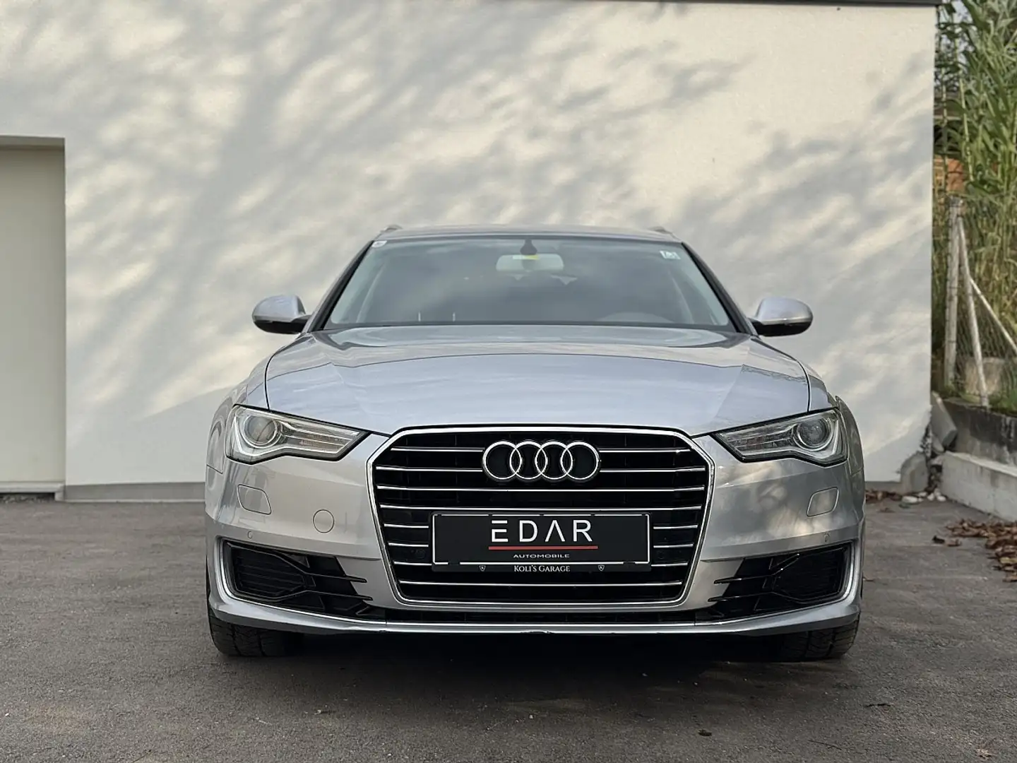 Audi A6 Avant 2,0 TDI ultra S-tronic Grau - 1