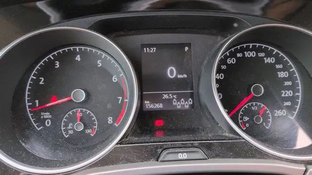 Volkswagen Touran view 12