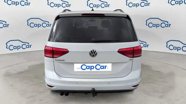 Volkswagen Touran view 3