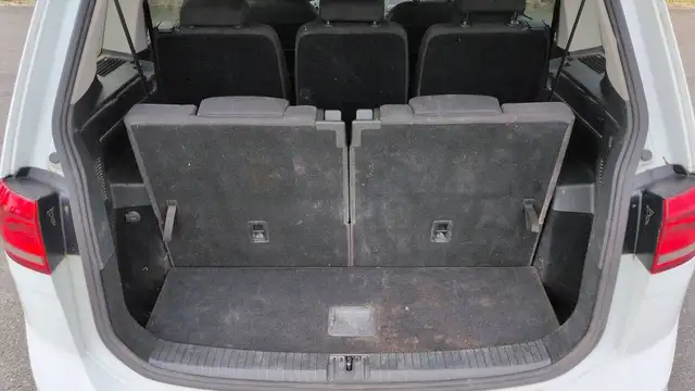 Volkswagen Touran view 14