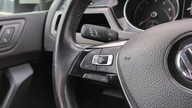 Volkswagen Touran view 29
