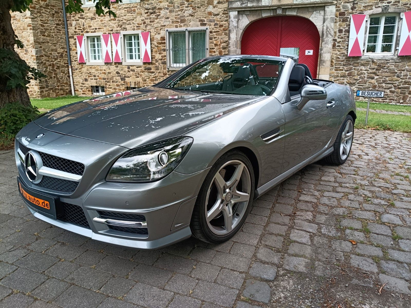 Mercedes-Benz SLK 200 Pano,AMG line,Sportpaket,MB Service!!