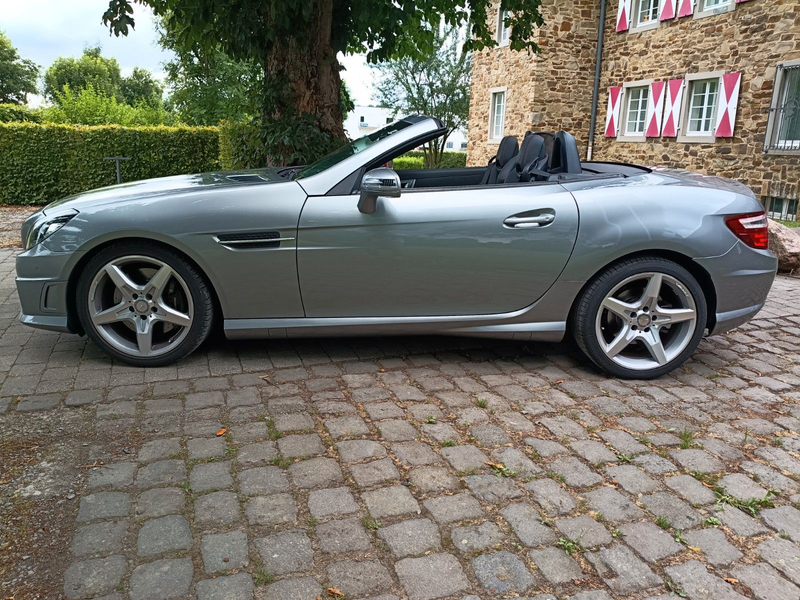 Mercedes-Benz SLK 200 Pano,AMG line,Sportpaket,MB Service!! — photo 4