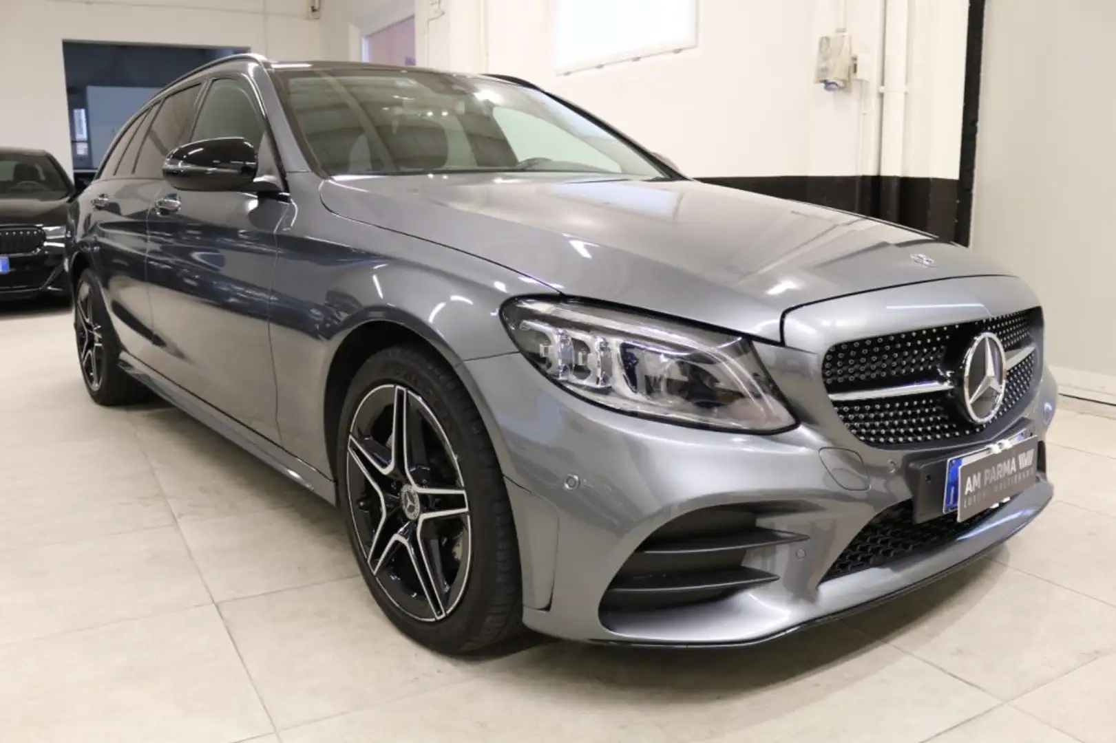 Mercedes-Benz C 220 d S.W. 4Matic Premium ""TETTO PANORAMICO "" Grau - 1