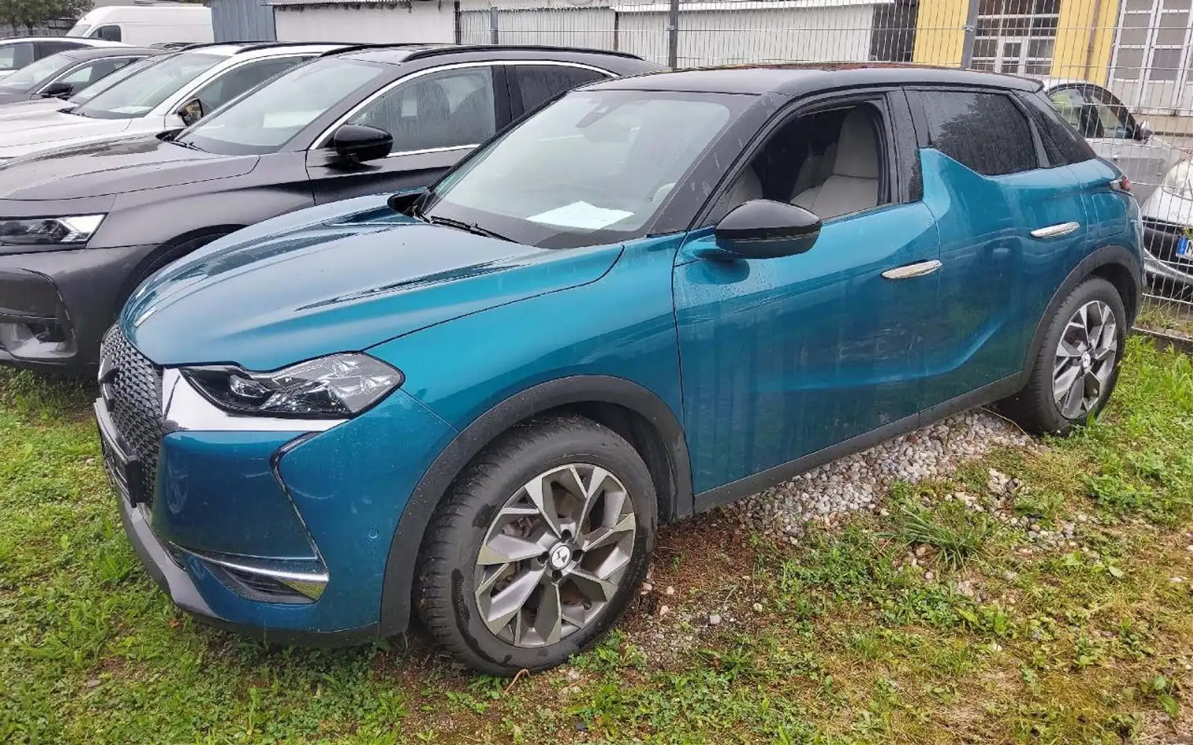 DS Automobiles DS 3 Crossback E-Tense Grand Chic Blau - 1