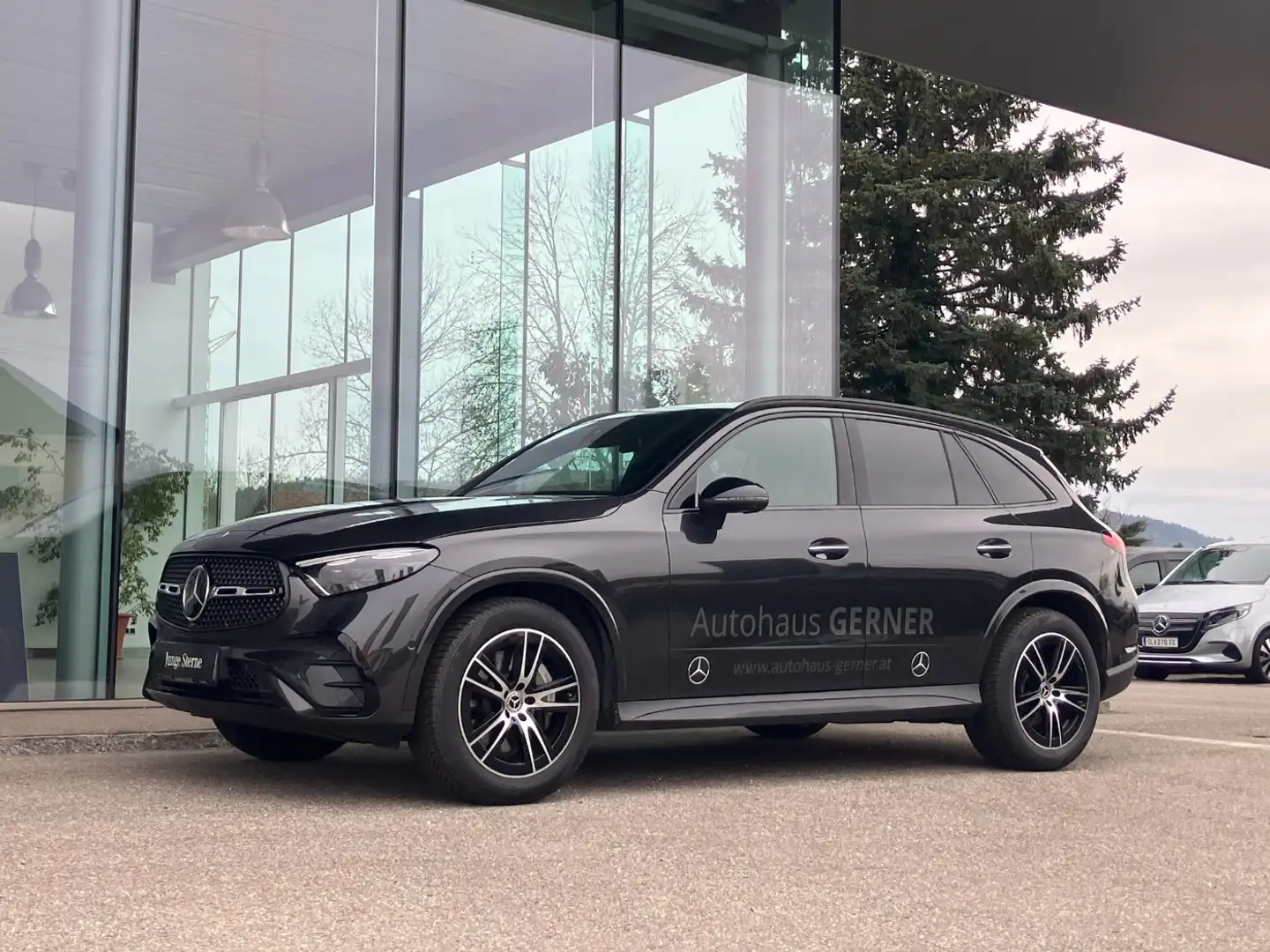 Mercedes-Benz GLC 220 d 4MATIC LM ACC el.Heck ParkAss. elSitz Grau - 2