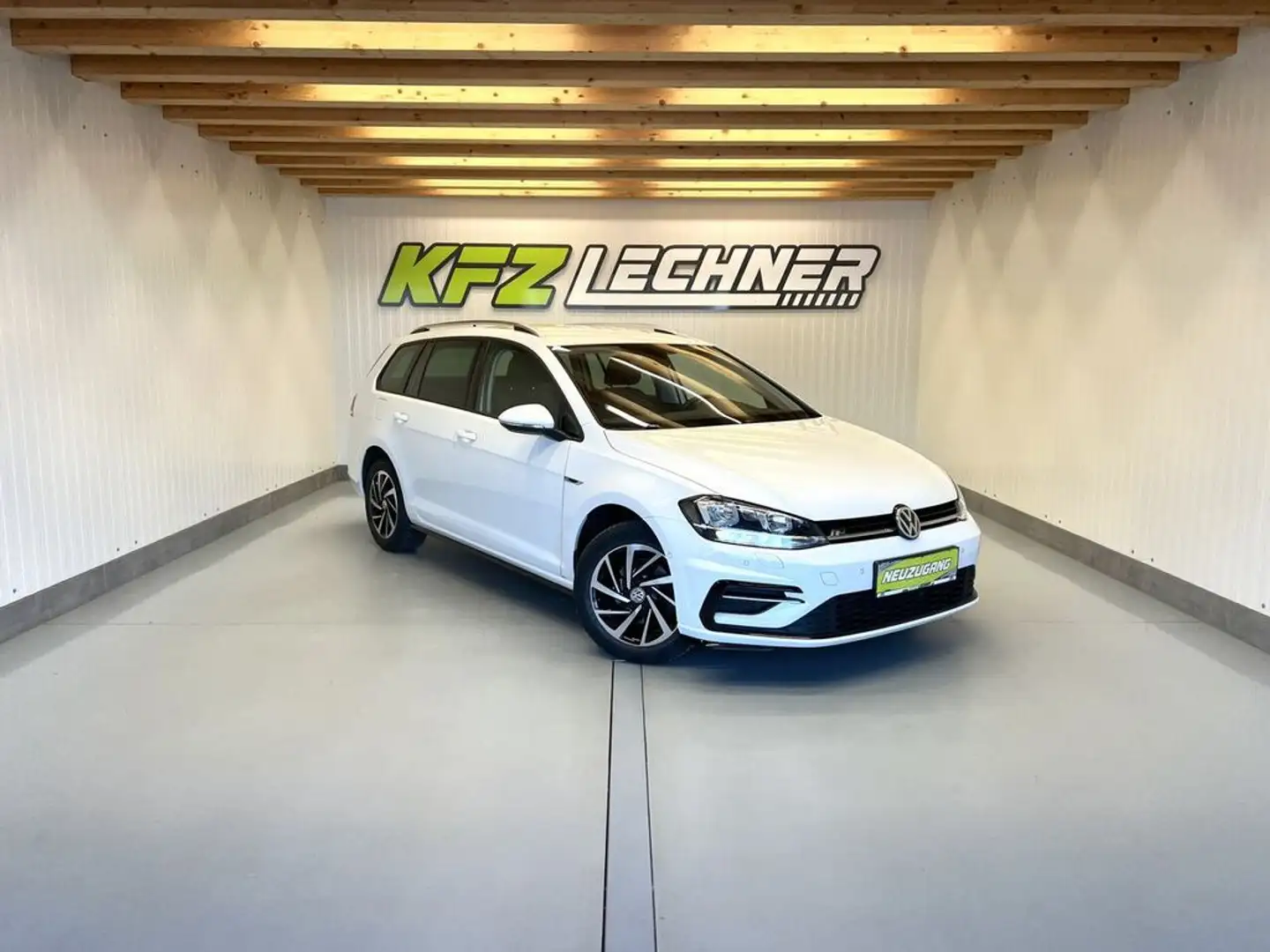 Volkswagen Golf Variant 2,0 TDI DSG ''R line'' ACC*R-KAM*NAVI Wit - 1