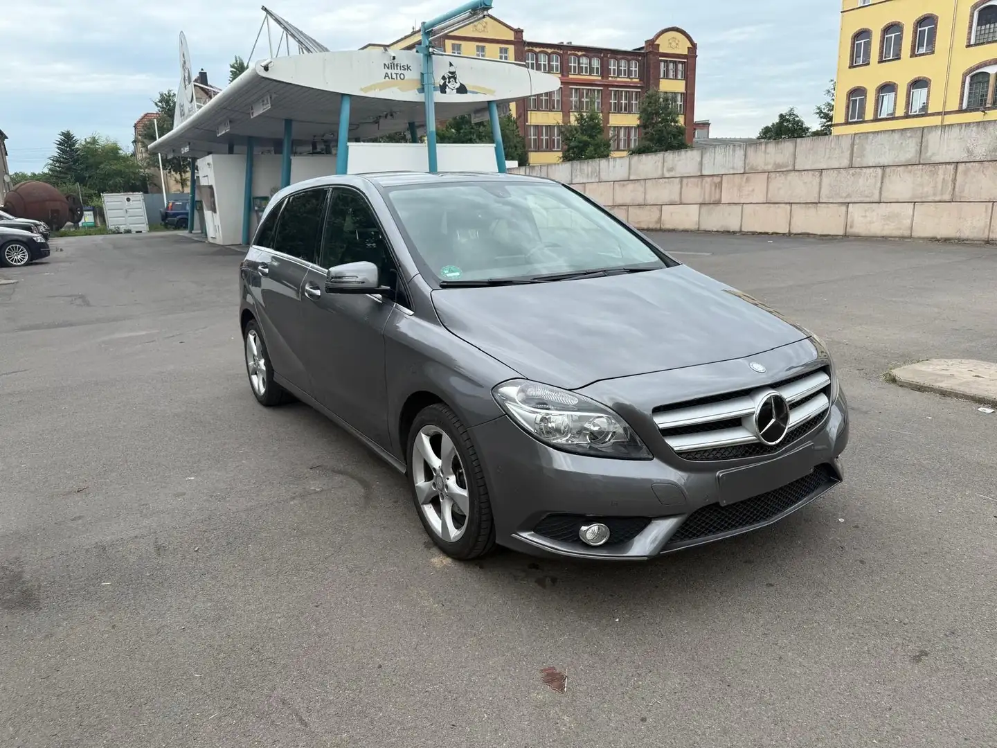 Mercedes-Benz B 200 (BlueEFFICIENCY) Gris - 1