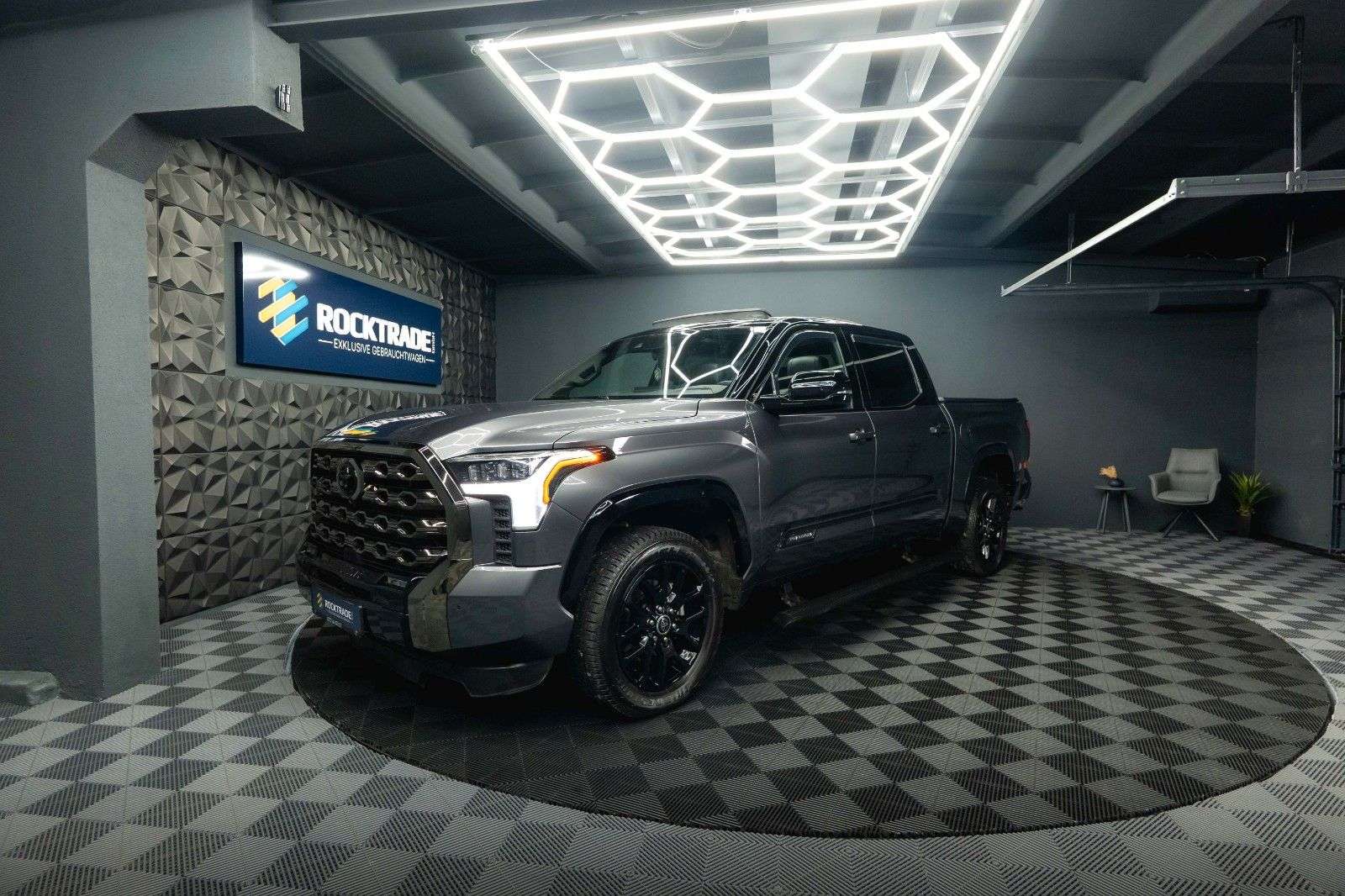 Second hand Toyota Tundra 3.4