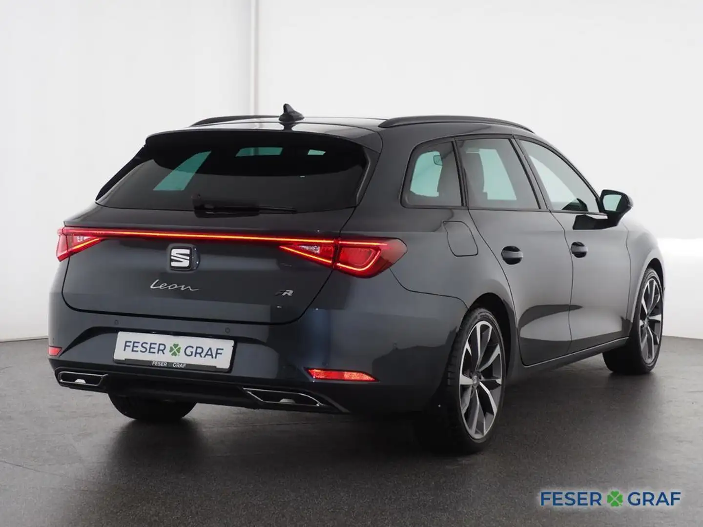SEAT Leon Sportstourer FR 2.0 TDI Beats/Pano/Matrix Grau - 2