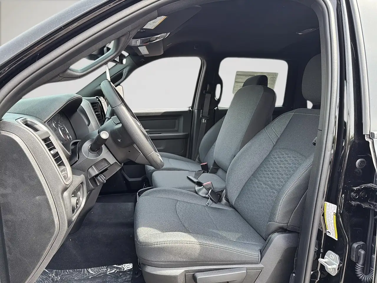 RAM 2500 снимка RAM 2500