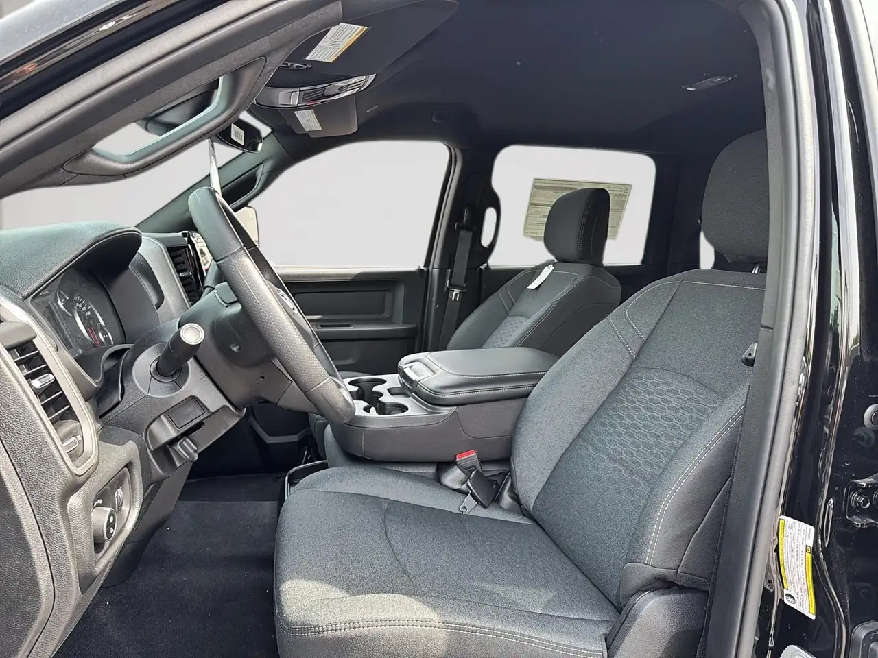 RAM 2500 снимка RAM 2500