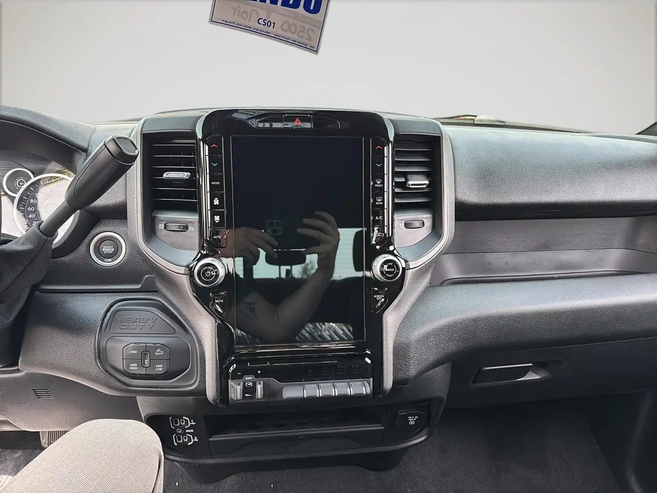 RAM 2500 снимка RAM 2500