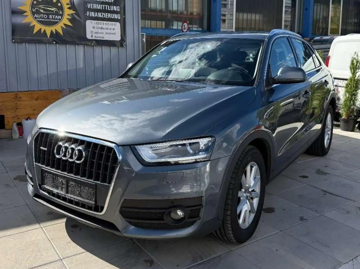 Audi Q3 2.0 TDI quattro Grau - 1