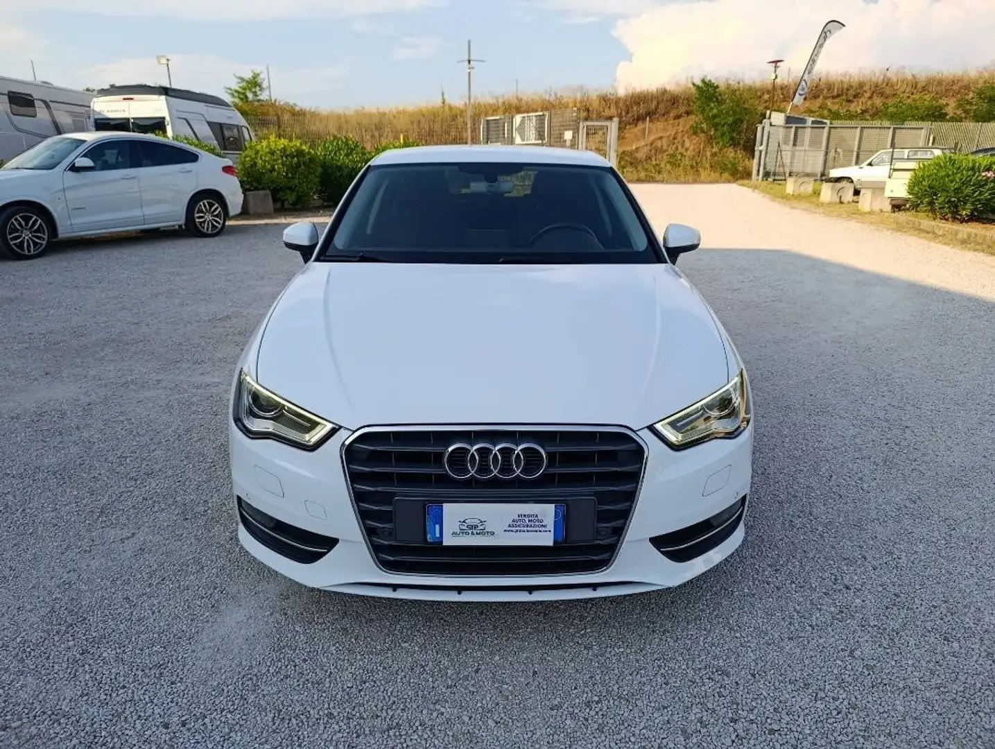 Audi A3 2.0 tdi Attraction 150cv s-tronic E6 Bianco - 2