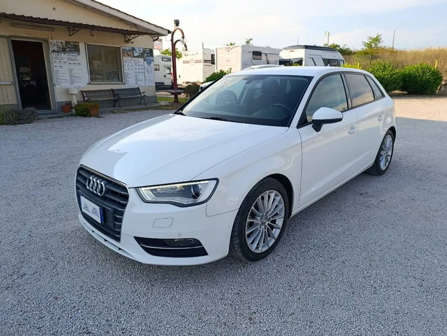 Audi A3 2.0 tdi Attraction 150cv s-tronic E6 Bianco - 1