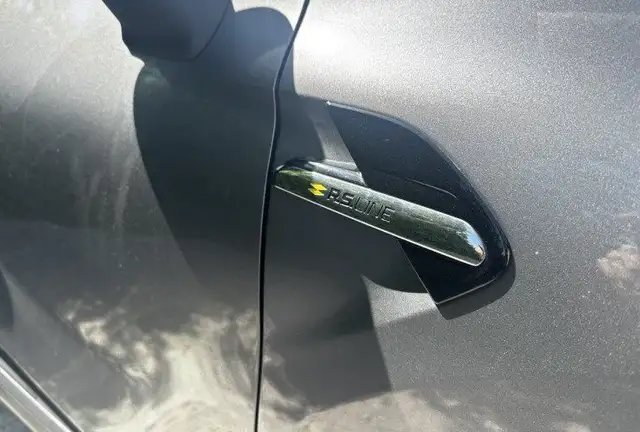 Renault Captur view 3
