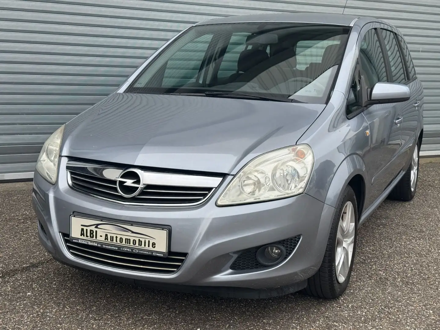 Opel Zafira B Edition 7-Sitzer AHK Klima 1.Hand* Silber - 1