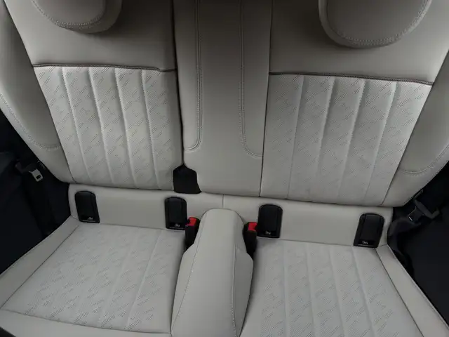 Mini Hatch view 15