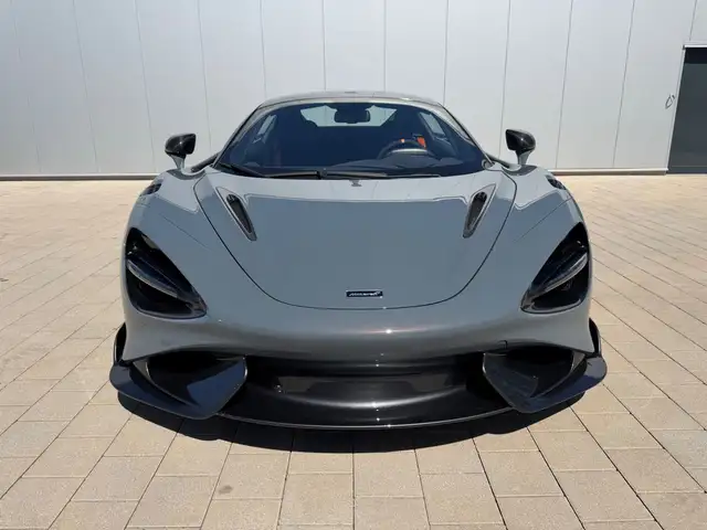 McLaren 765LT Spider Stealth Pack