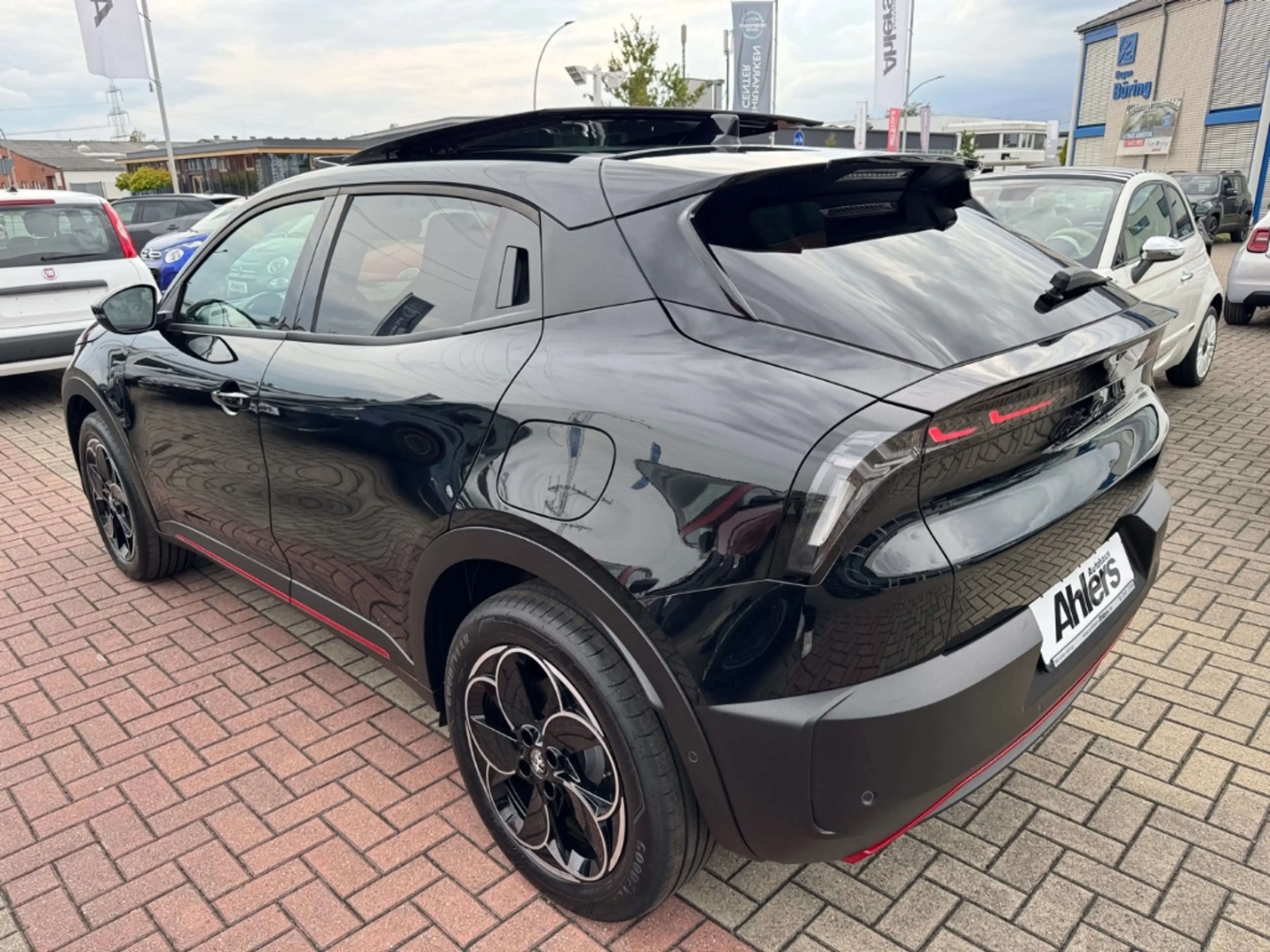Alfa Romeo Junior Ibrida Q4+SABELT+SCHIEBEDACH+AUTOMATIK+ — photo 5