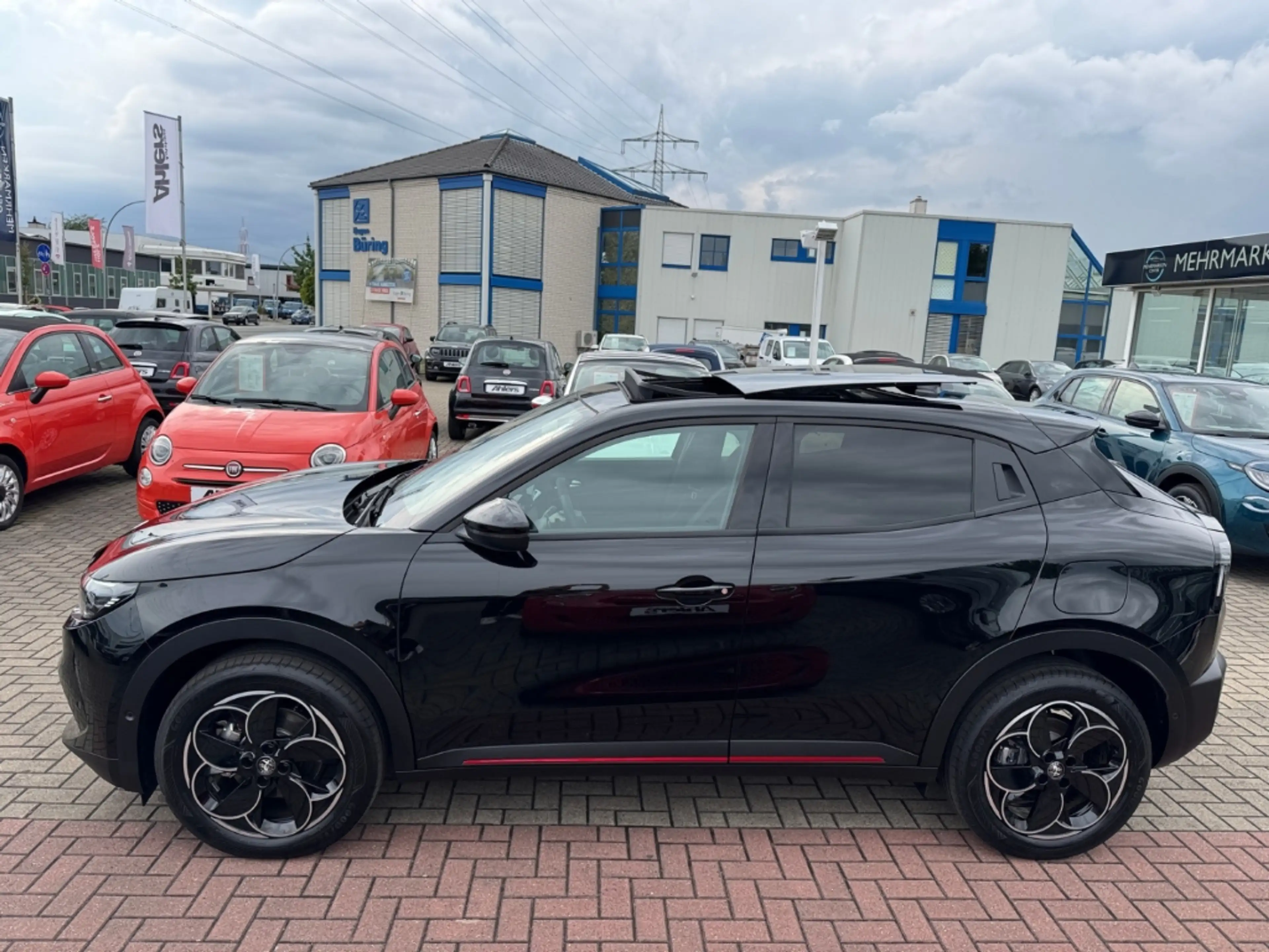 Alfa Romeo Junior Ibrida Q4+SABELT+SCHIEBEDACH+AUTOMATIK+ — photo 4