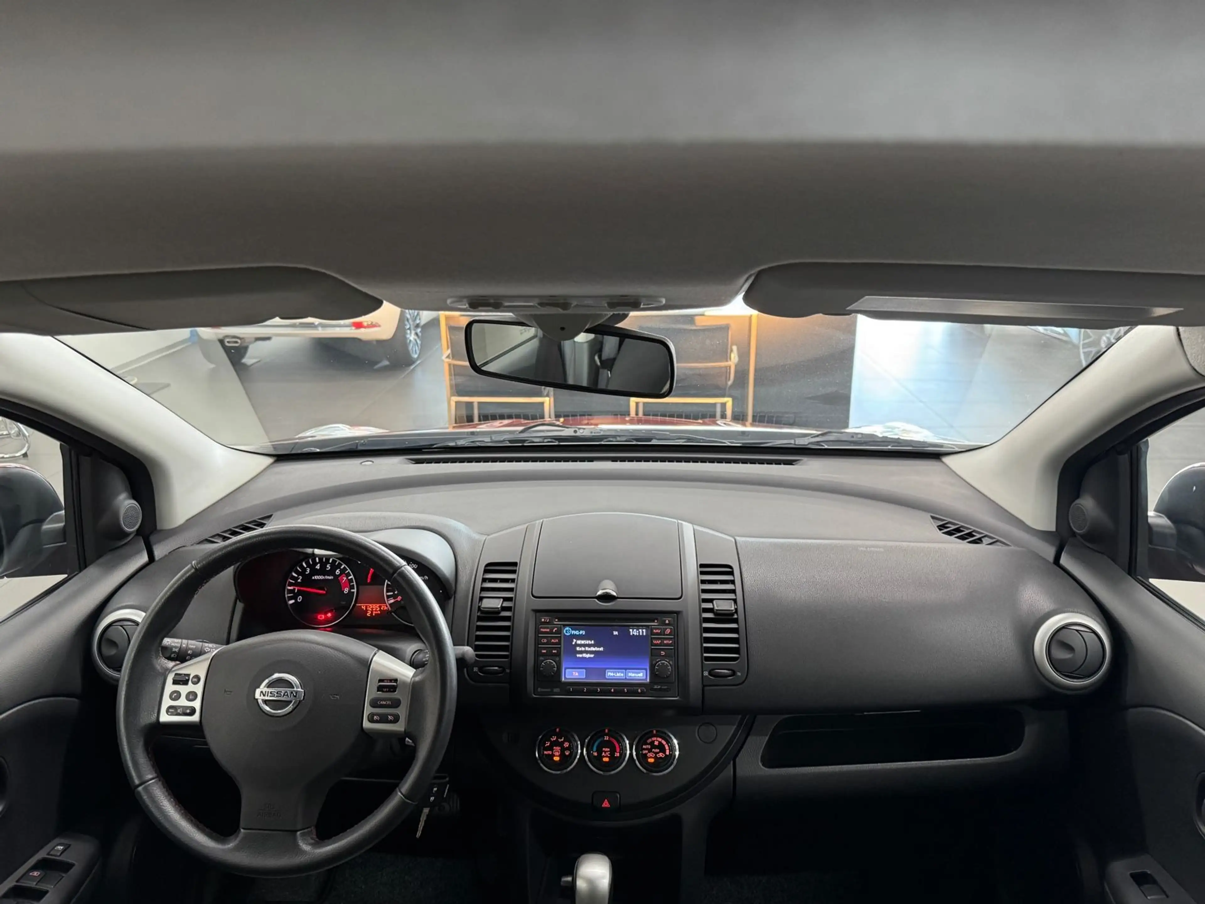 Nissan Note 1.6 Aut. PDC/NAVI/UNFALLFREI/1.HAND/TOP! — photo 10