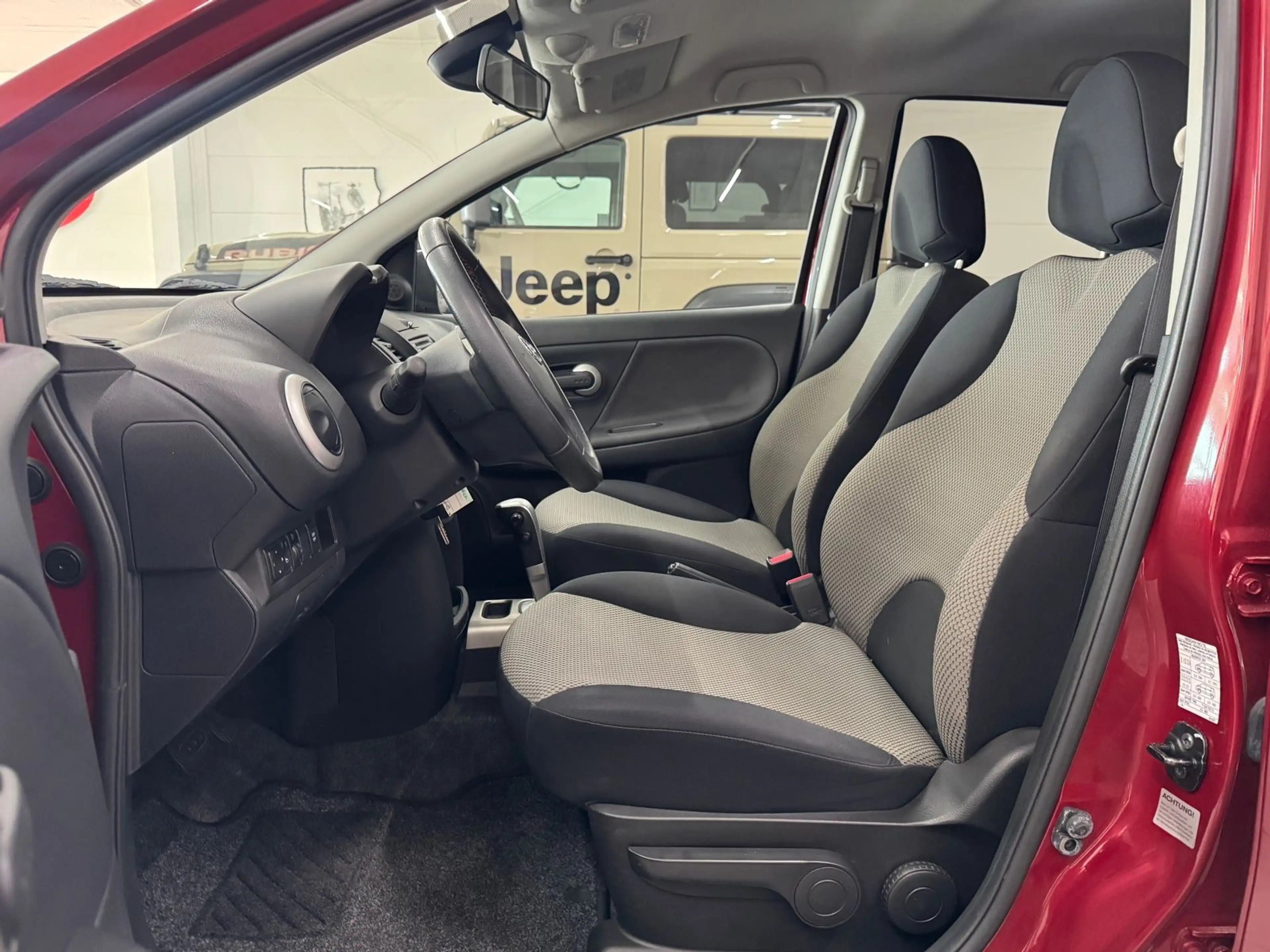 Nissan Note 1.6 Aut. PDC/NAVI/UNFALLFREI/1.HAND/TOP! — photo 14