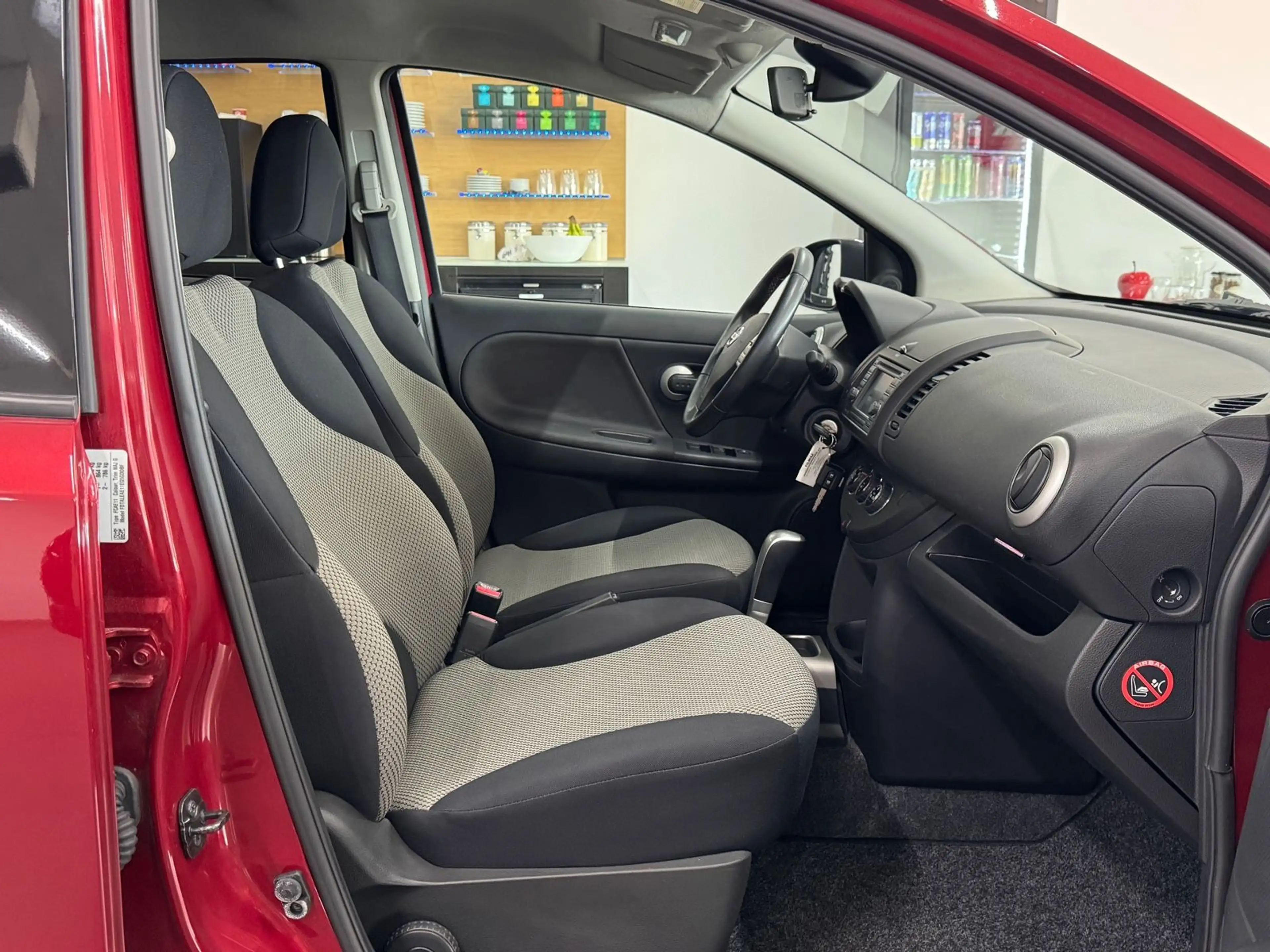 Nissan Note 1.6 Aut. PDC/NAVI/UNFALLFREI/1.HAND/TOP! — photo 15