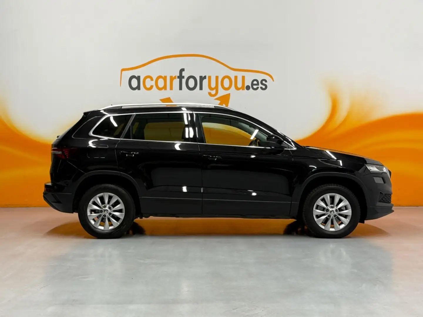 Skoda Karoq 2.0TDI Adblue Ambition 85kW Negro - 2