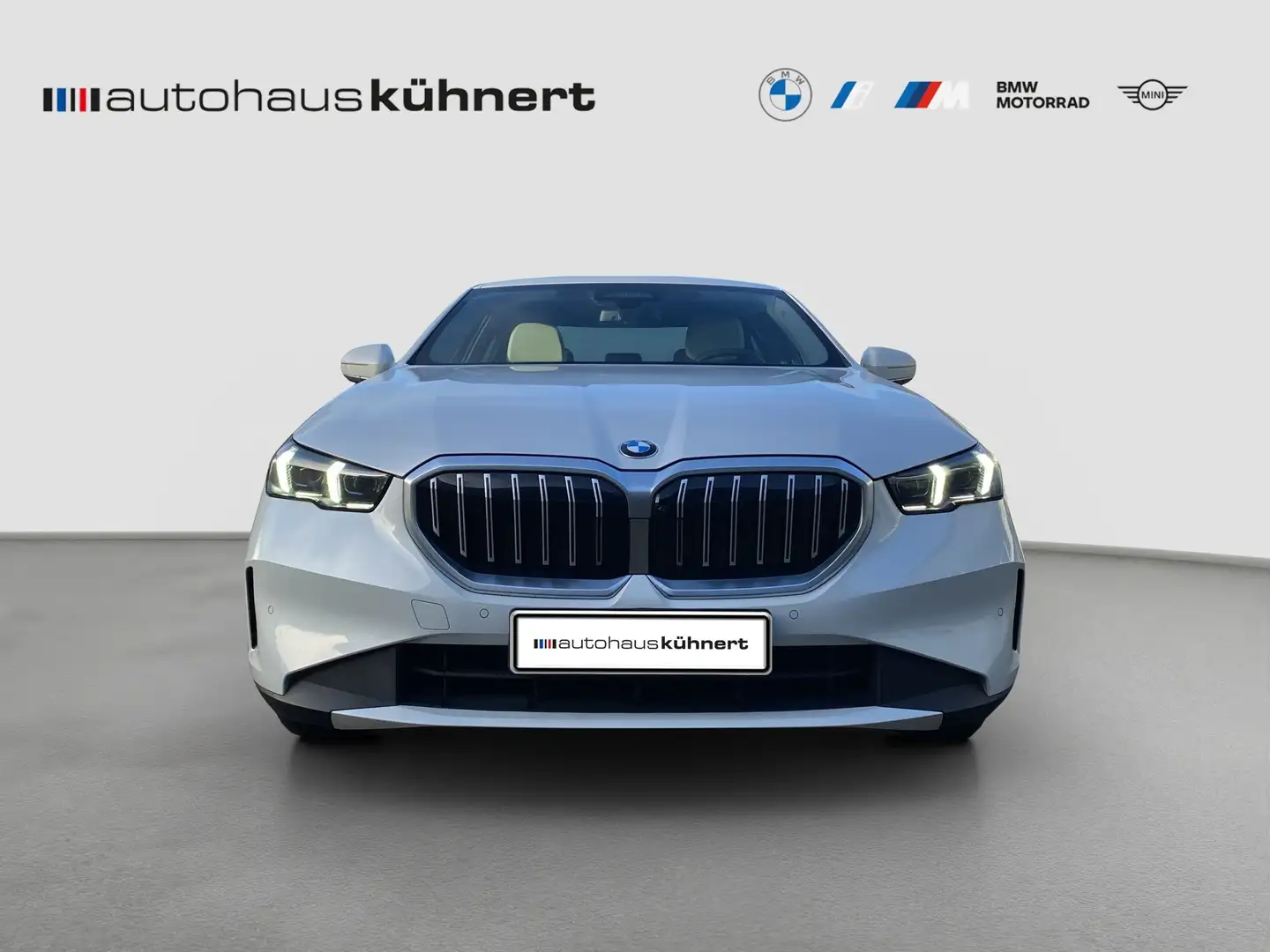 BMW 520 d xDrive Limousine ACC LED SpurAss 360° HiFi Weiß - 2