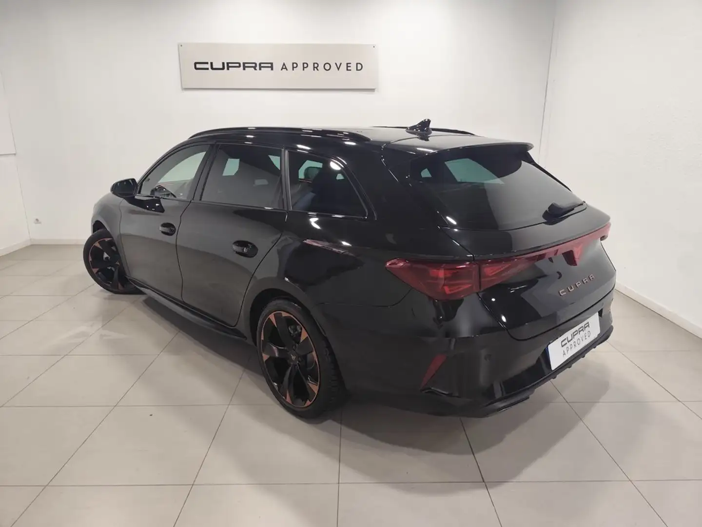 CUPRA Leon Sportstourer 1.5 eTSI 110 DSG Negro - 2