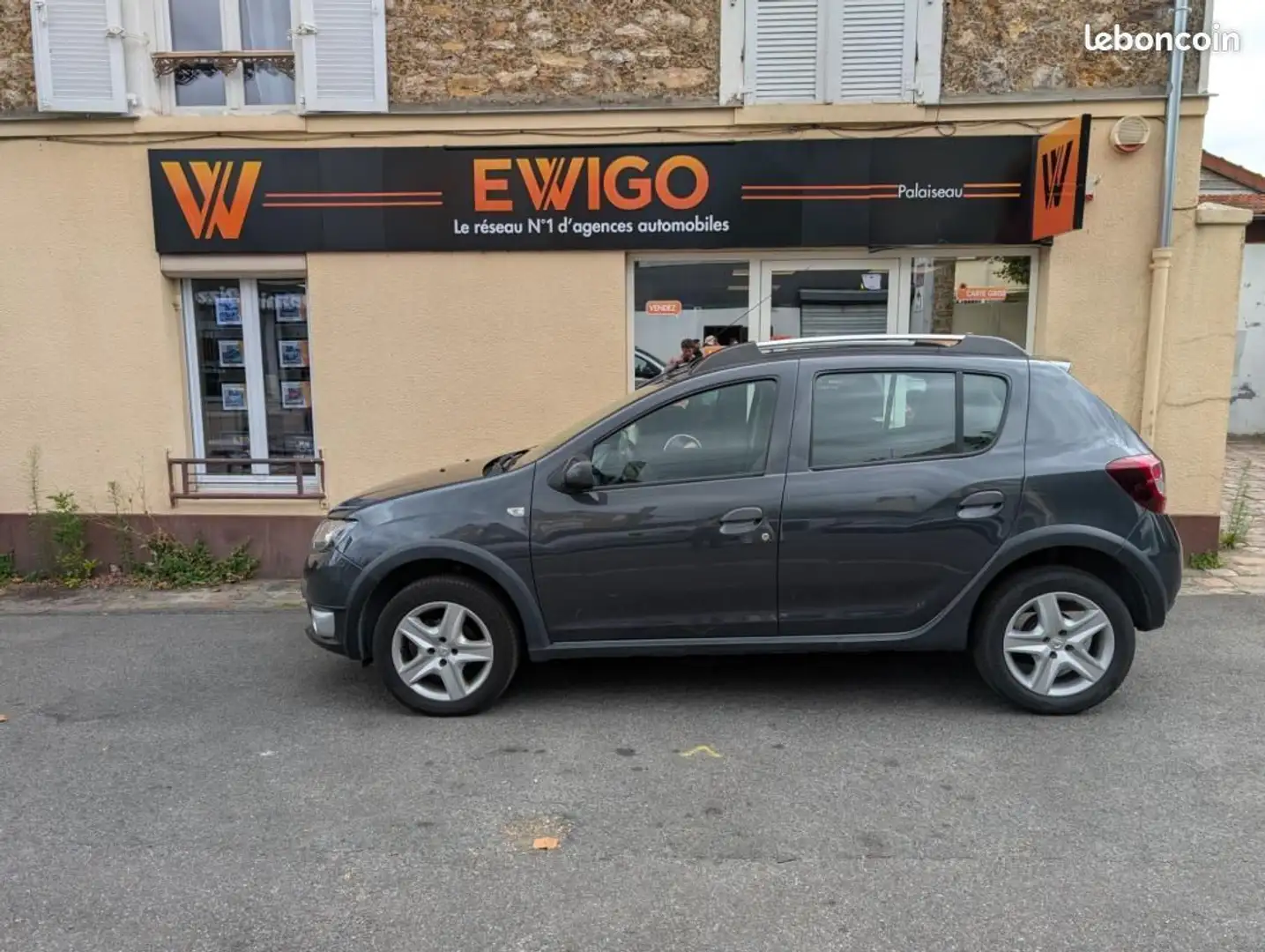 Dacia Sandero STEPWAY 0.9 TCE 90 NAVY Gris - 2