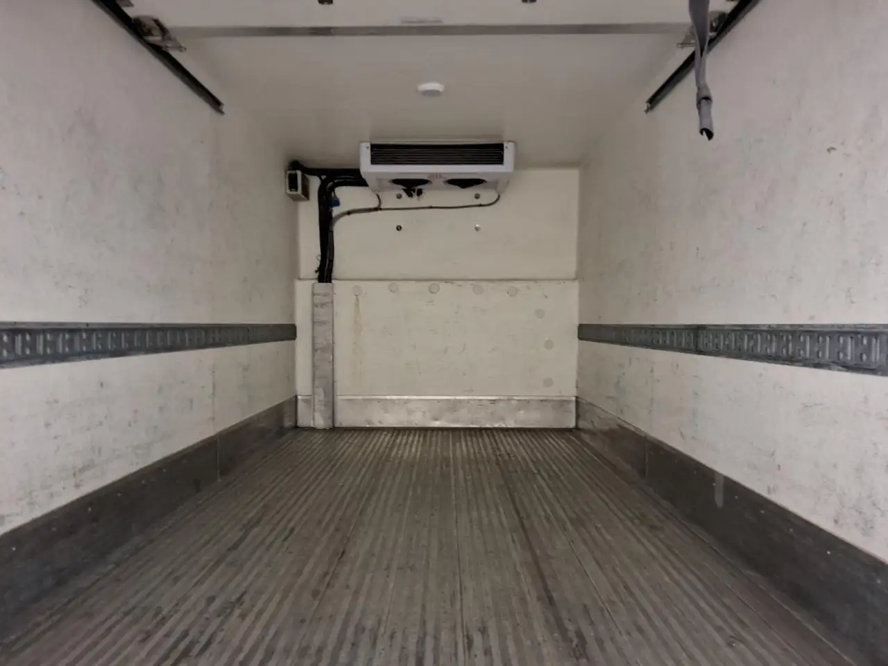 Ford E-450 photo Ford E-450