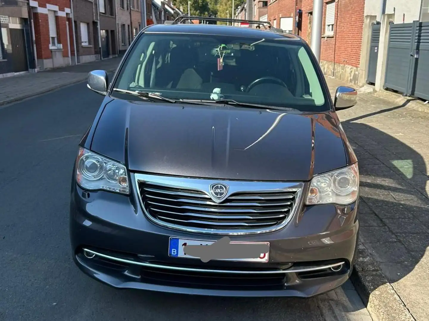 Lancia Voyager Voyager 2.8 MultiJet Silver Grijs - 1