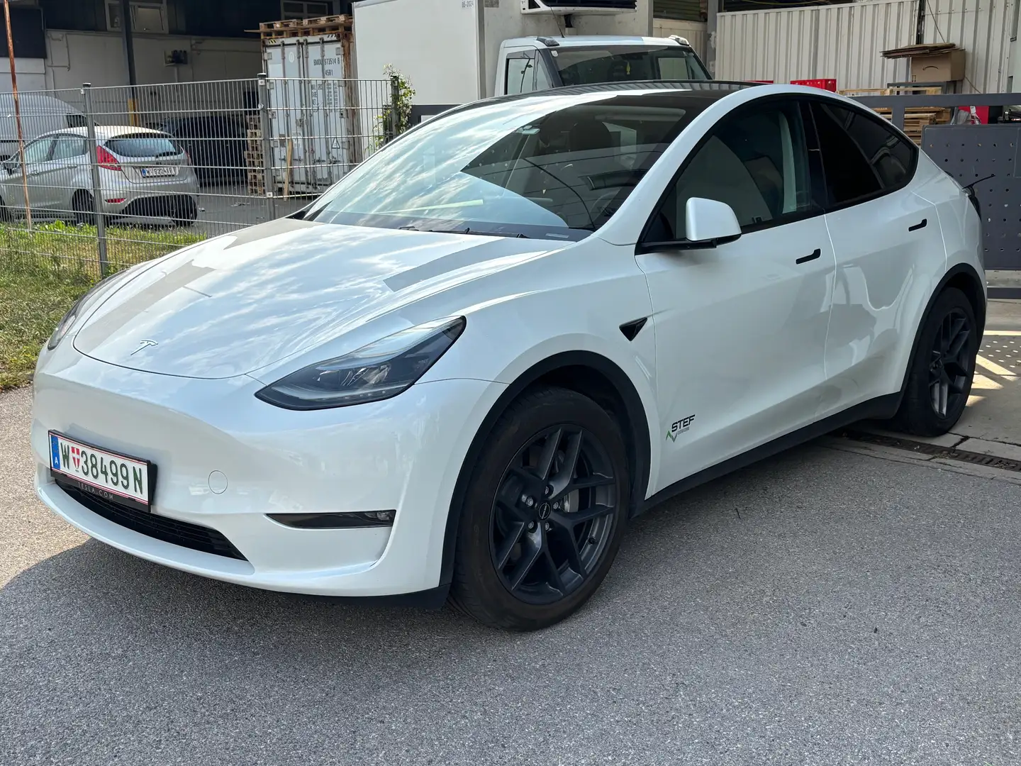 Tesla Model Y Model Y Long Range AWD 79kWh Weiß - 1