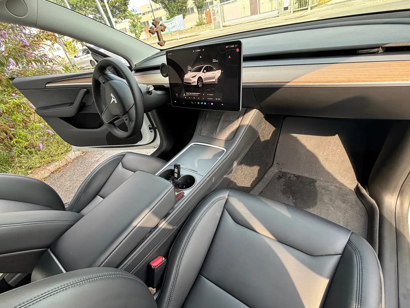 Tesla Model Y Model Y Long Range AWD 79kWh Weiß - 2