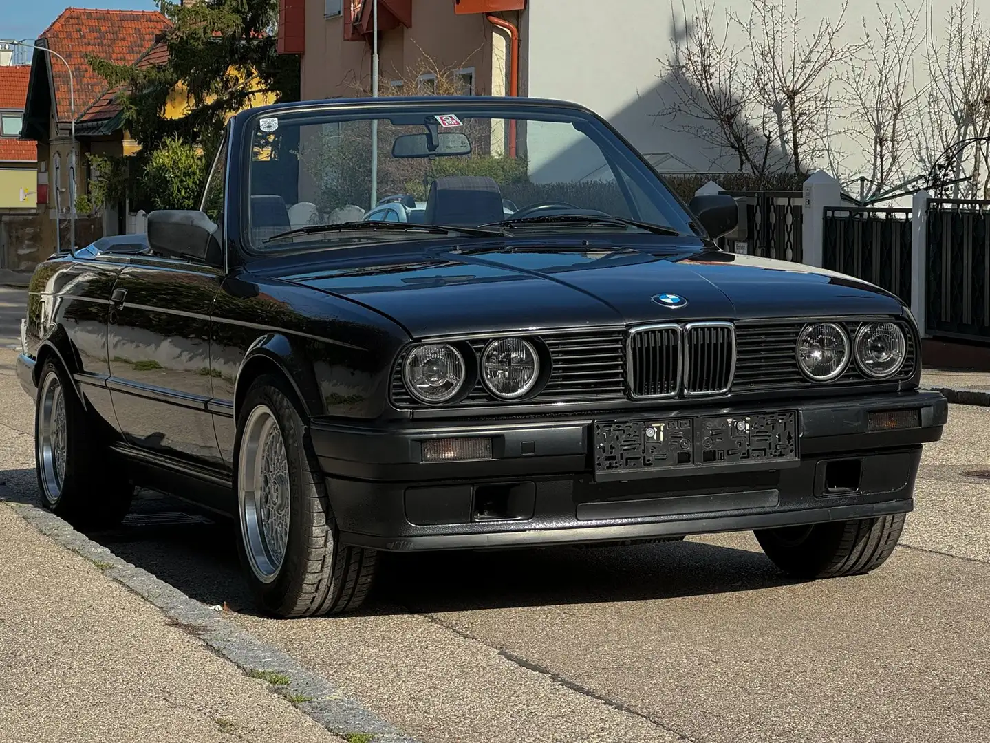 BMW 318 318i Cabrio Black - 2