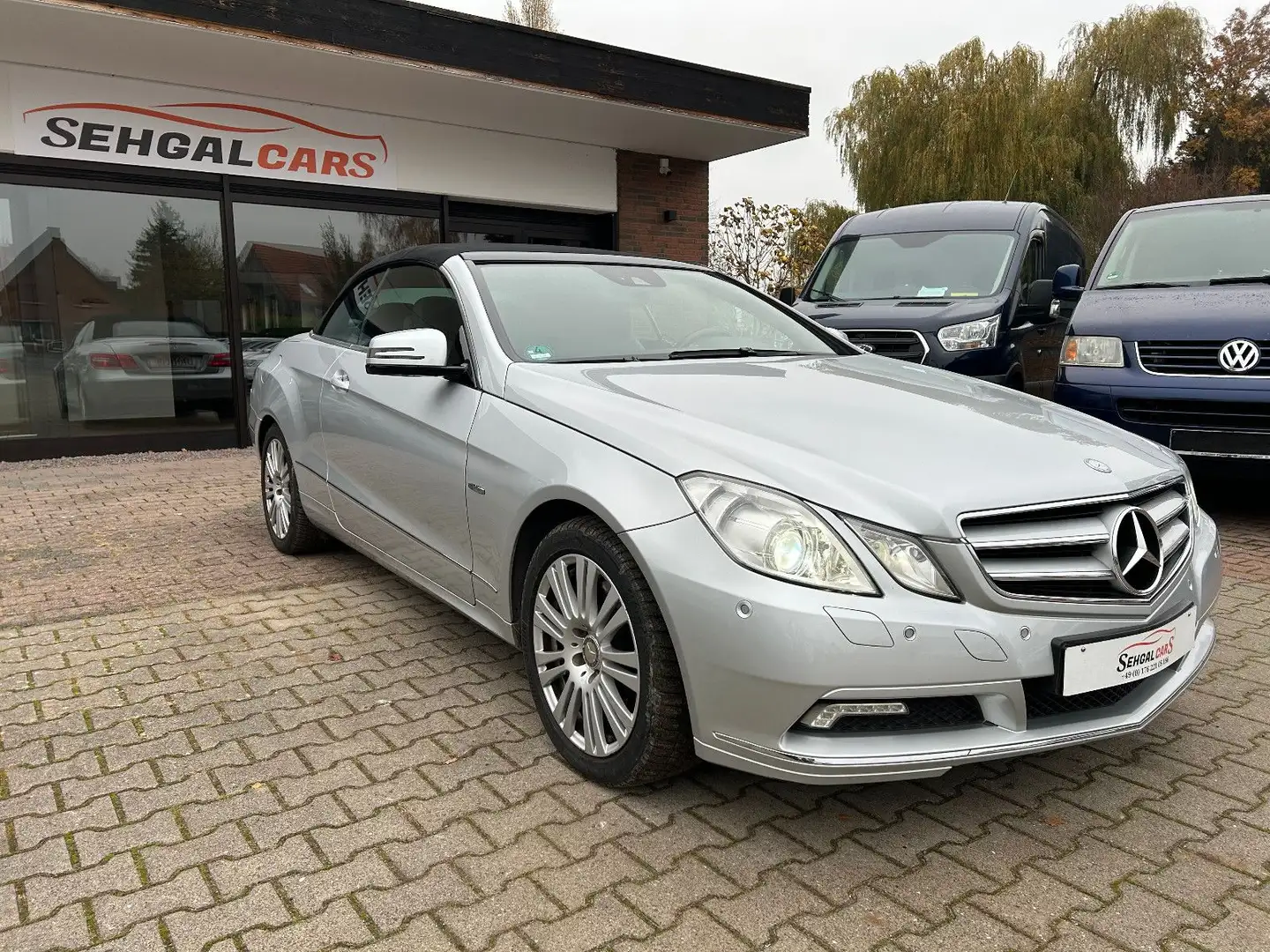 Mercedes-Benz E 250 E -Klasse Cabrio CDI BlueEfficiency*V.Lede Silber - 1