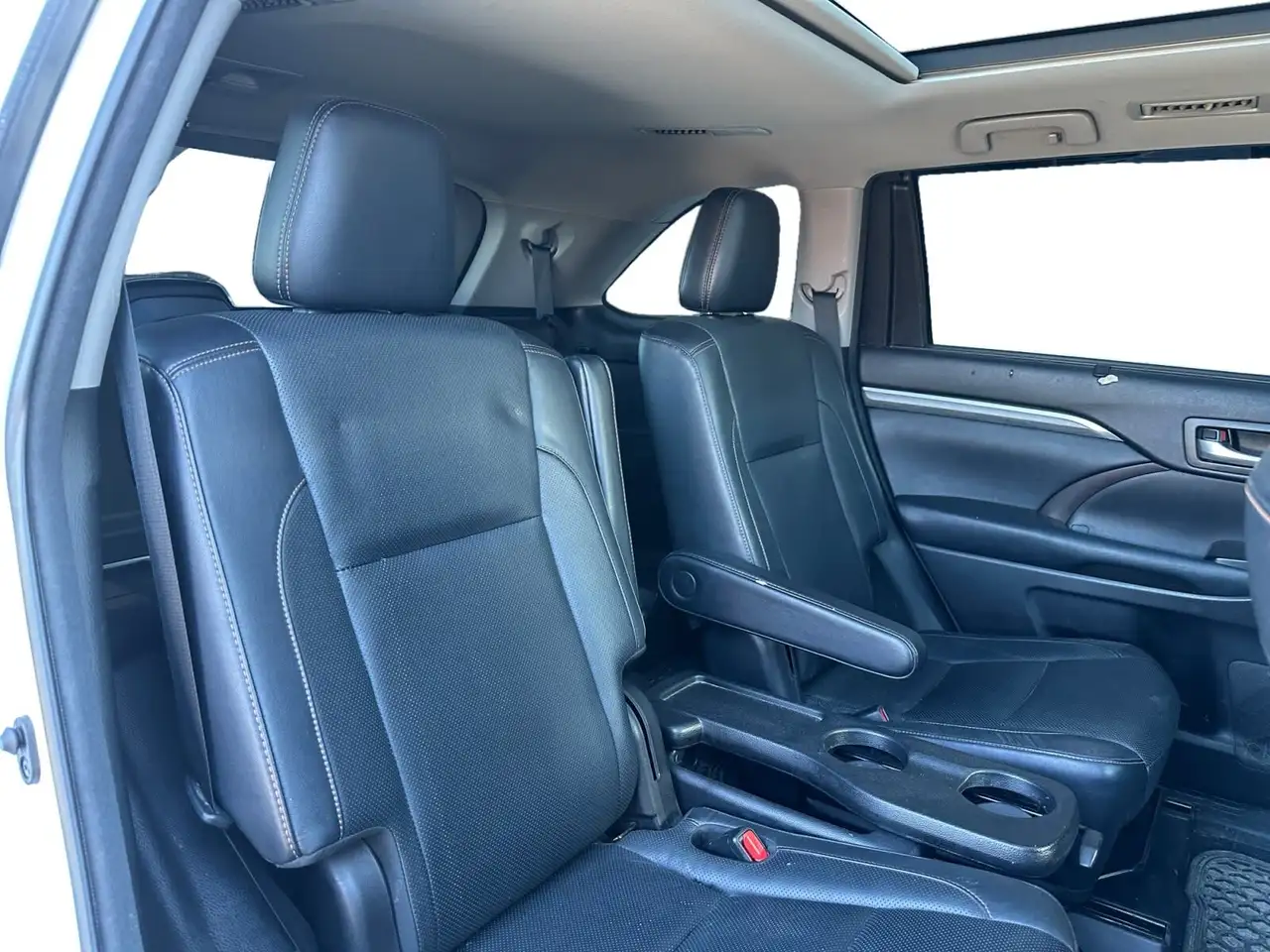 Toyota Highlander снимка Toyota Highlander