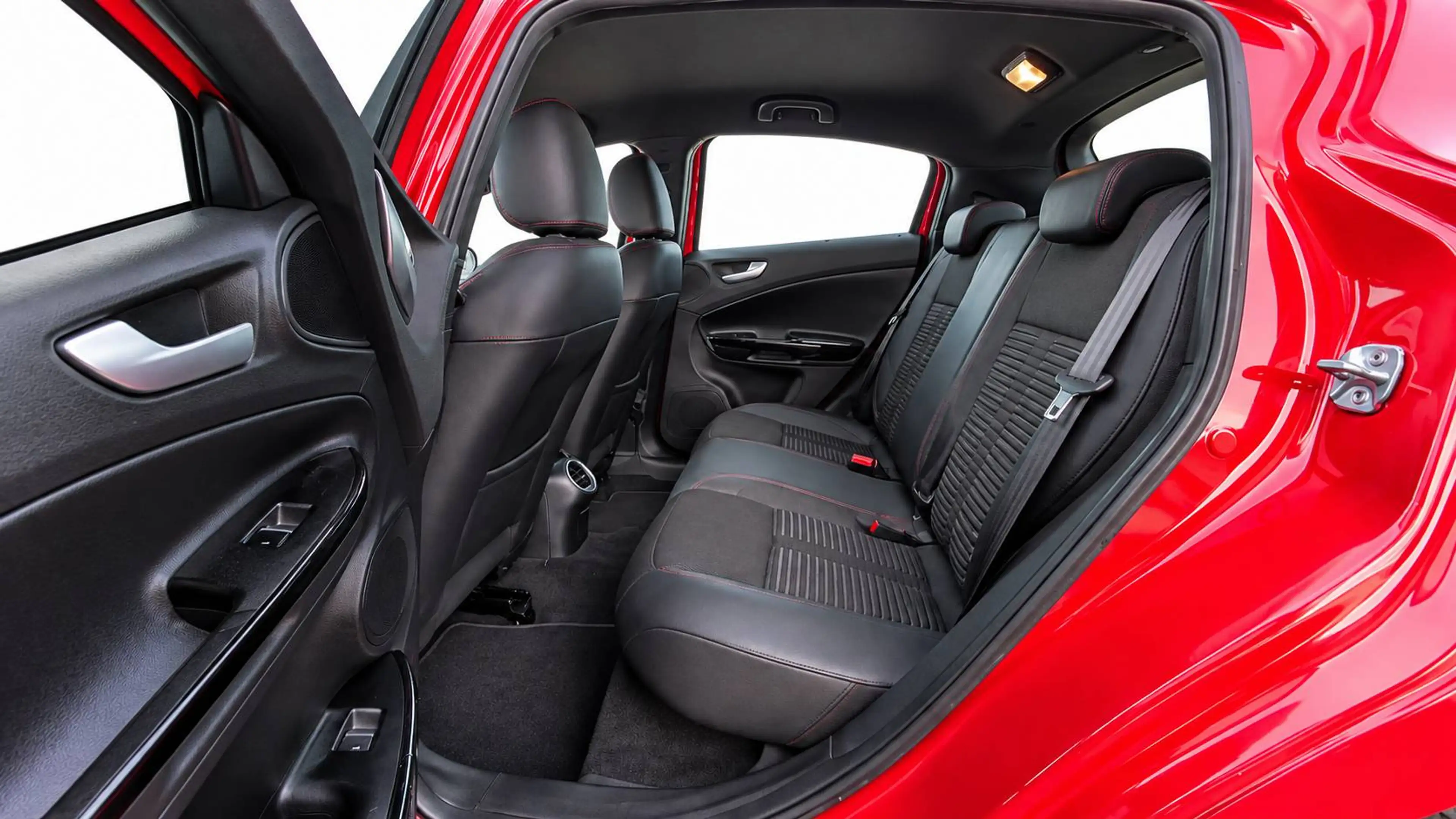 Alfa Romeo Giulietta Super — photo 12