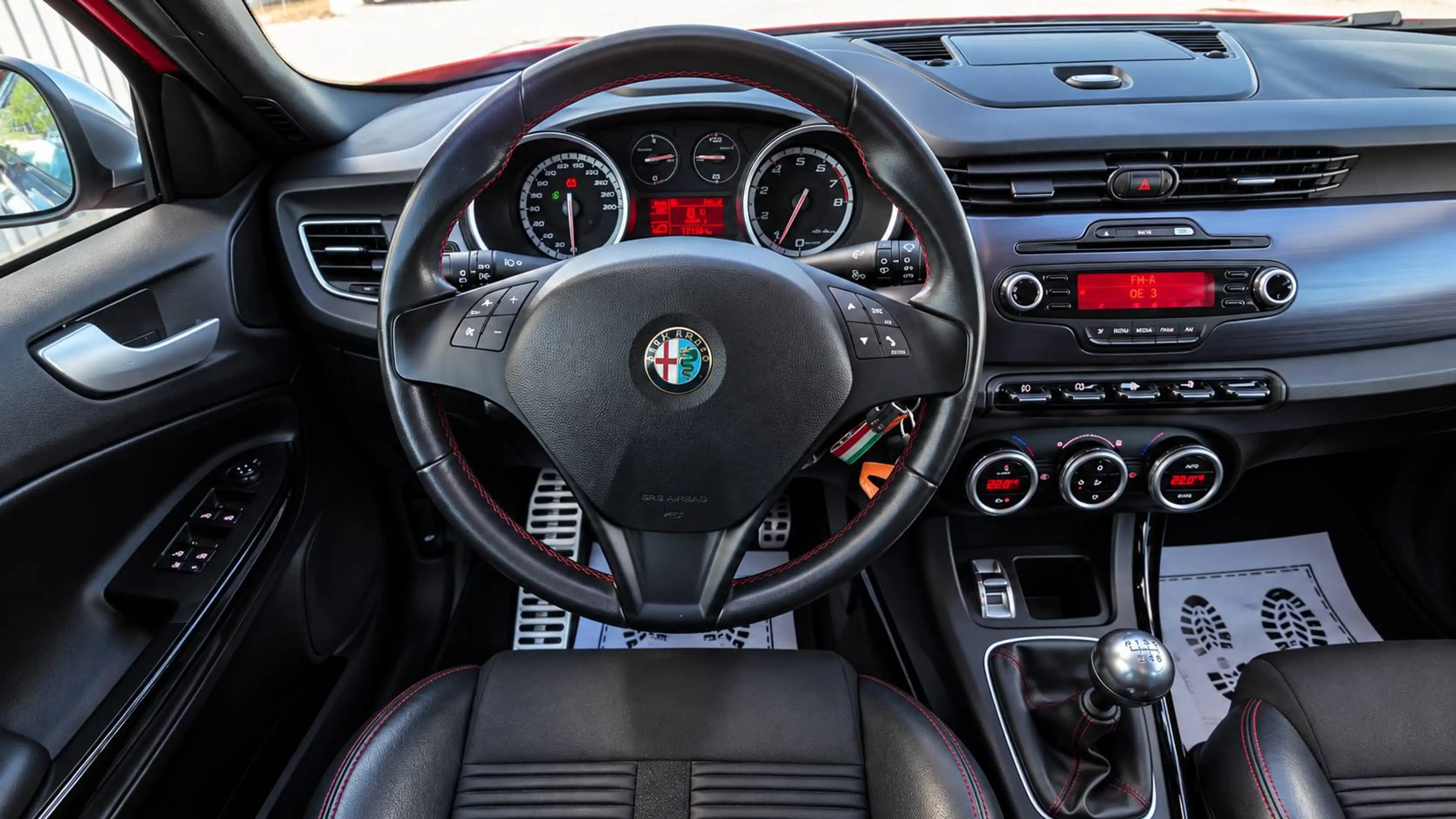 Alfa Romeo Giulietta Super — photo 9