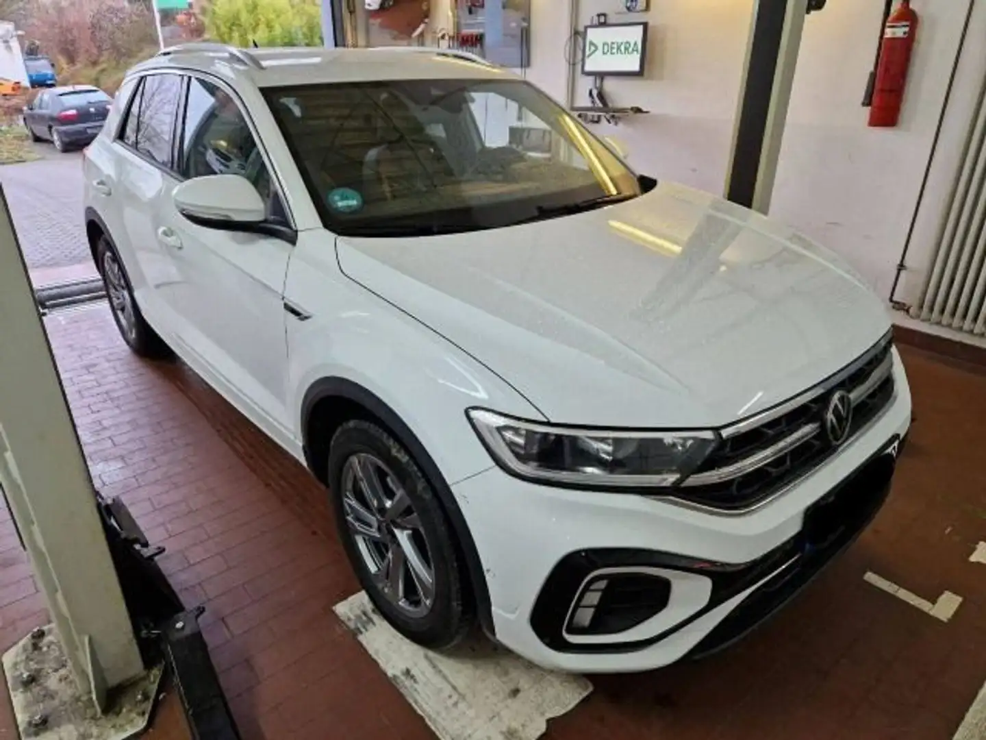 Volkswagen T-Roc R-Line 1.5 TSI Nav/AppCon/Clima/LED+/Assis Wit - 2