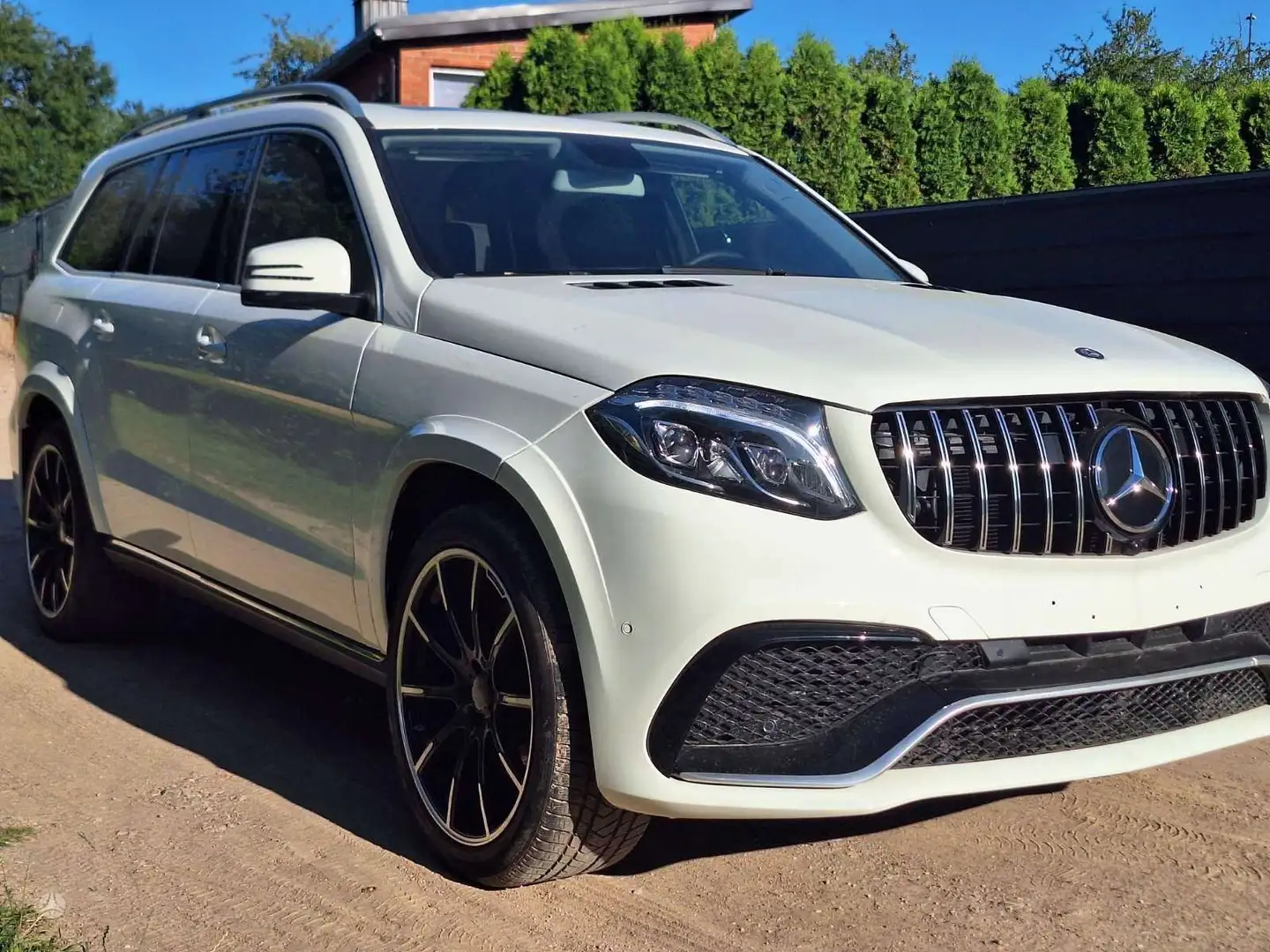 Mercedes-Benz GLS 350 Bianco - 2