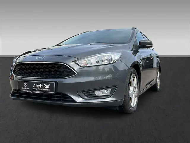 Ford Focus view 9