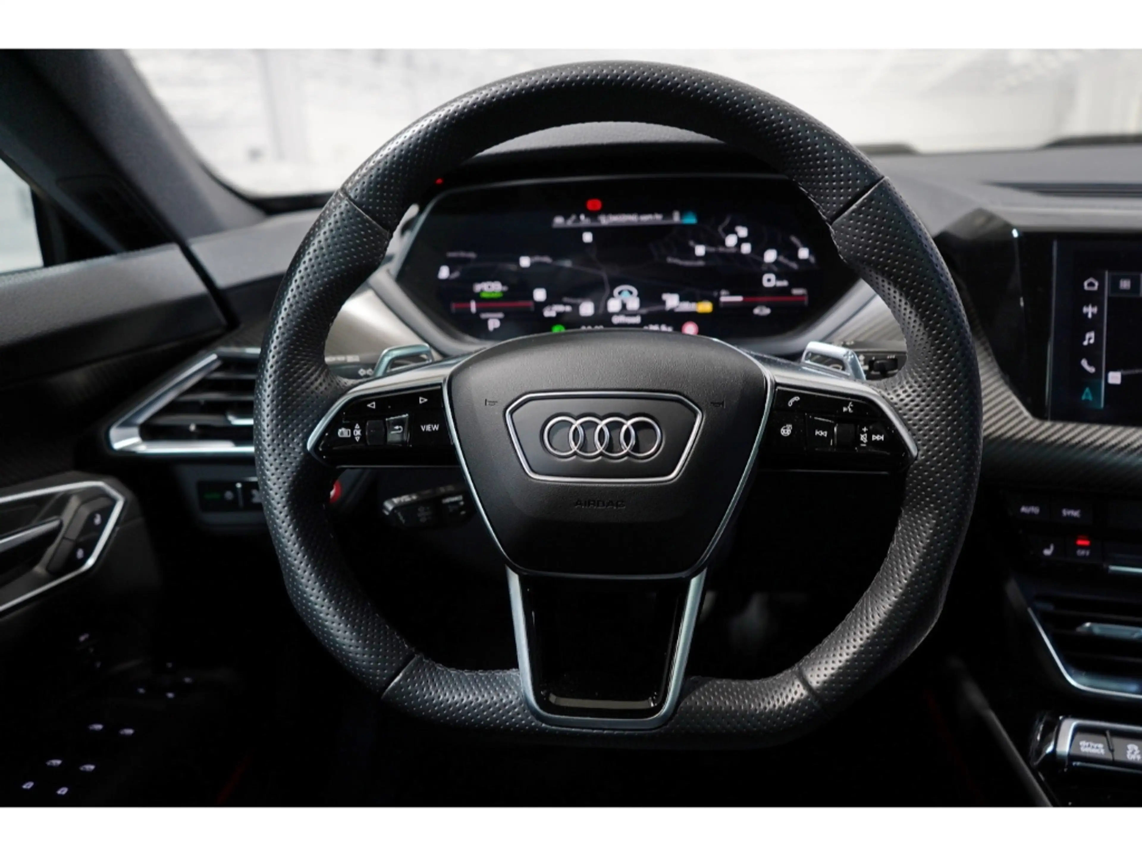 Audi e-tron GT quattro B&O Matrix PANO 21 Zoll — photo 7
