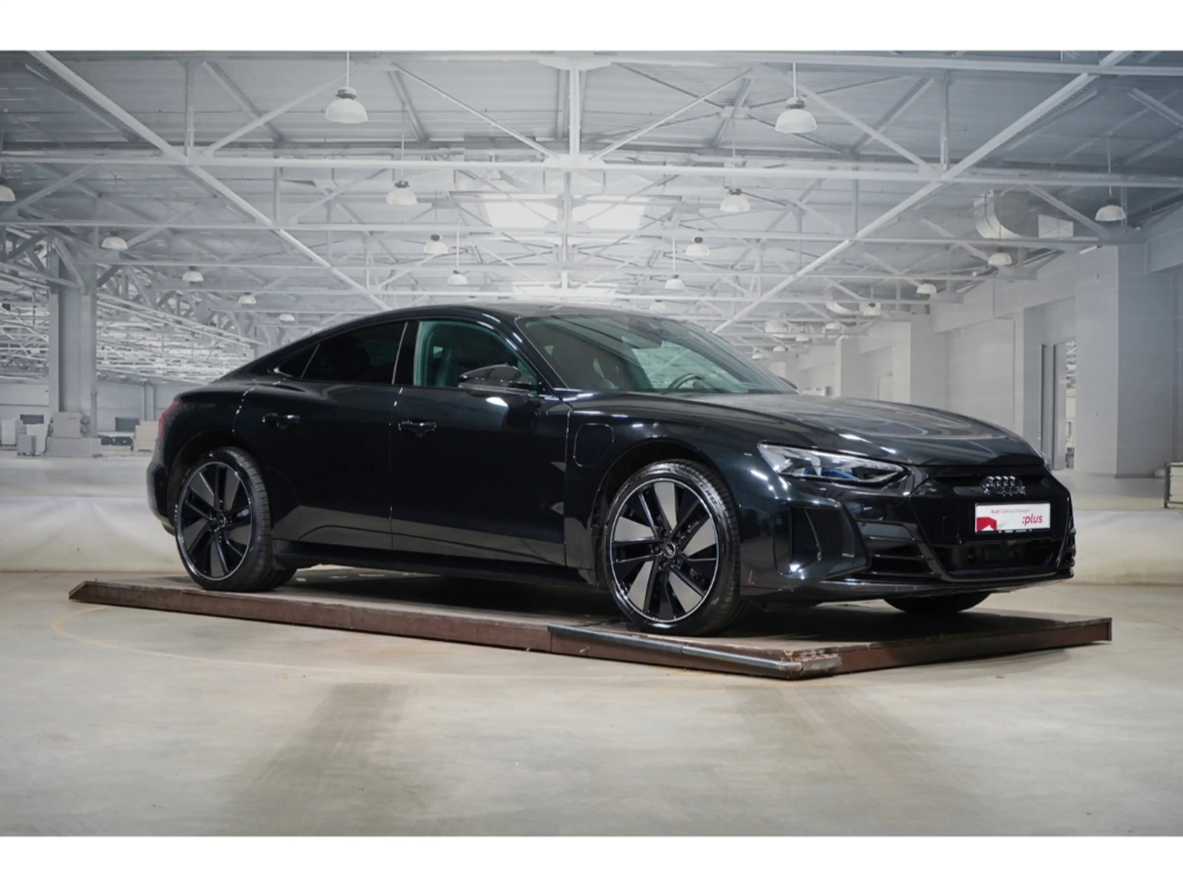 Audi e-tron GT quattro B&O Matrix PANO 21 Zoll — photo 4